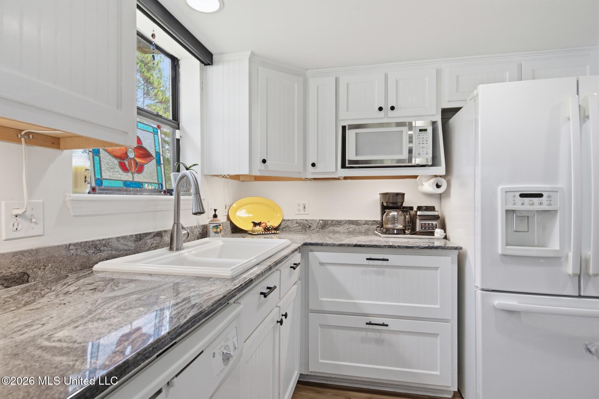 17376 Saucier Lizana Road Property Photo 14
