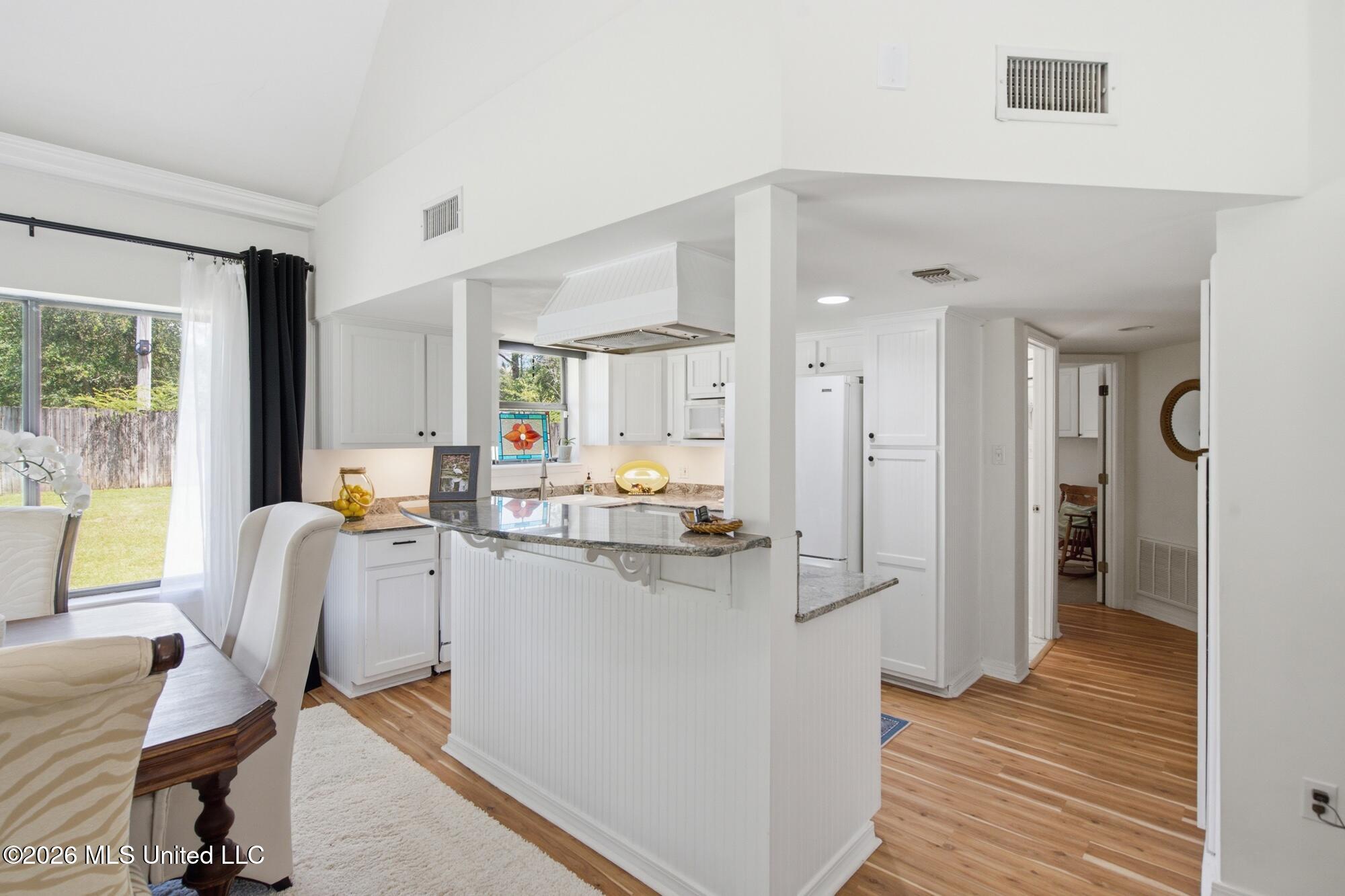 17376 Saucier Lizana Road Property Photo 16