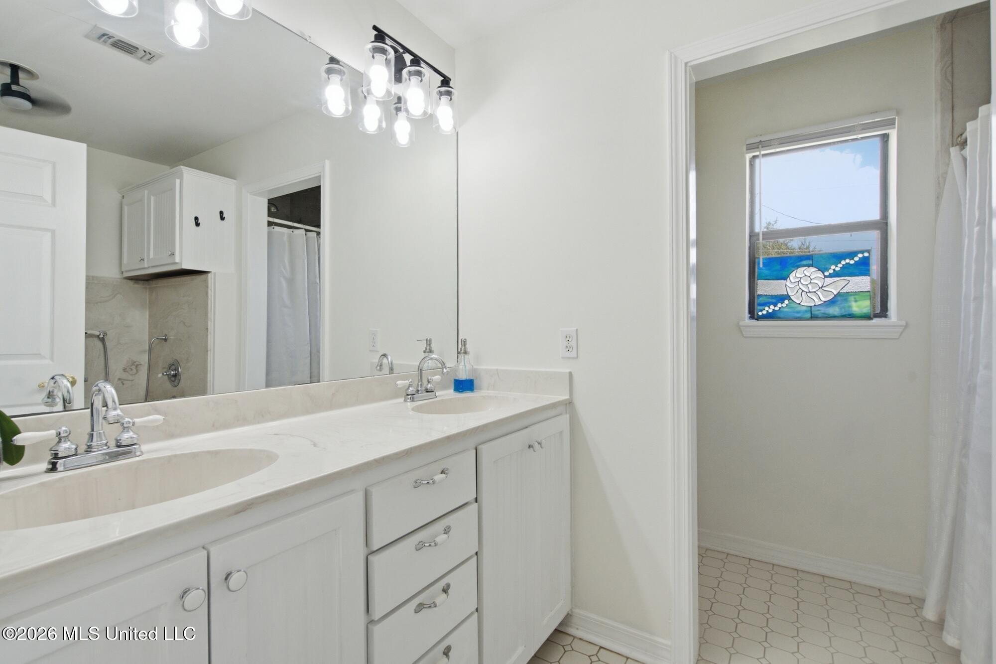 17376 Saucier Lizana Road Property Photo 30