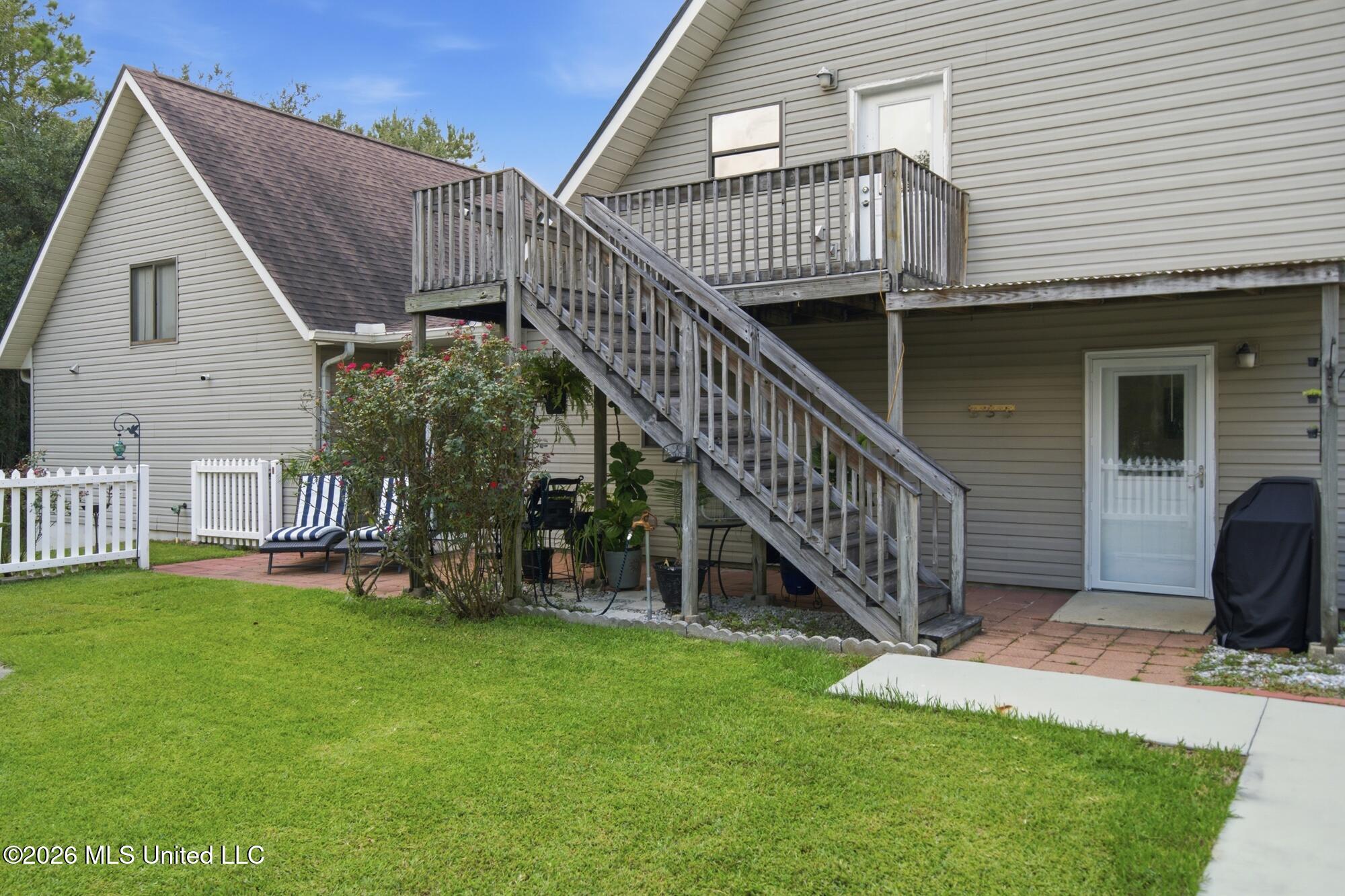 17376 Saucier Lizana Road Property Photo 34