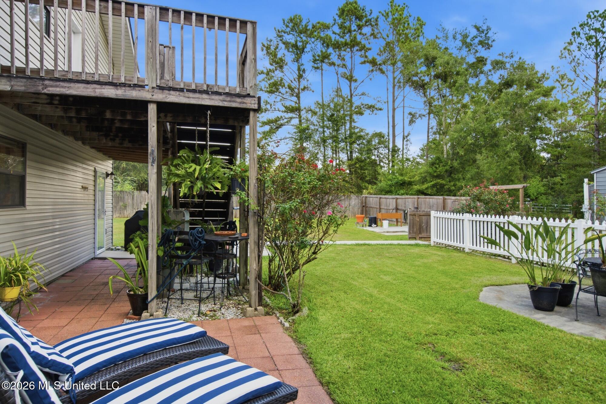 17376 Saucier Lizana Road Property Photo 36