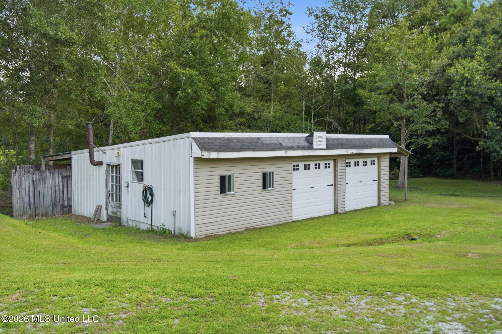 17376 Saucier Lizana Road Property Photo 37