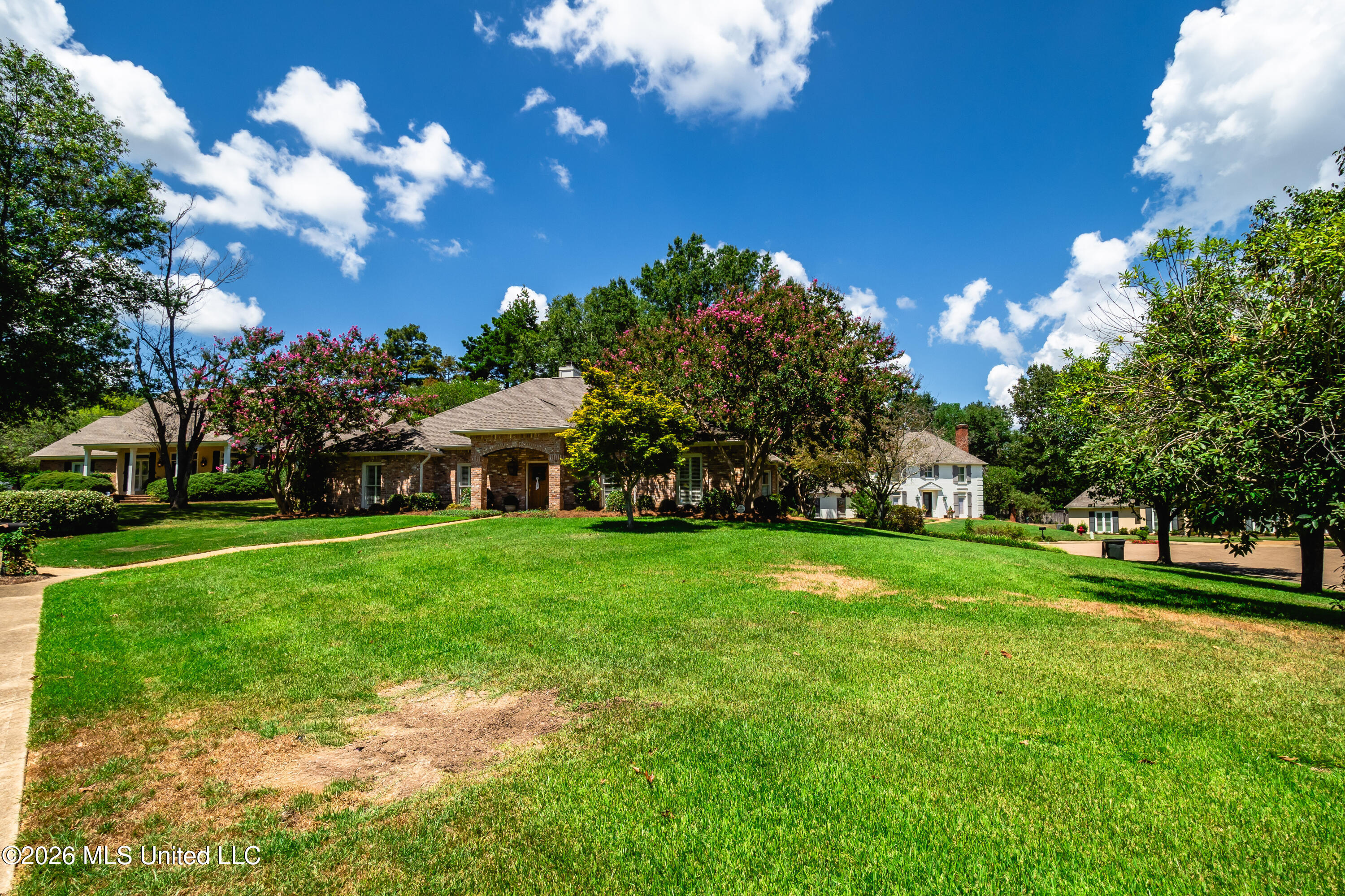 104 Arbor Ridge Road Property Photo 4