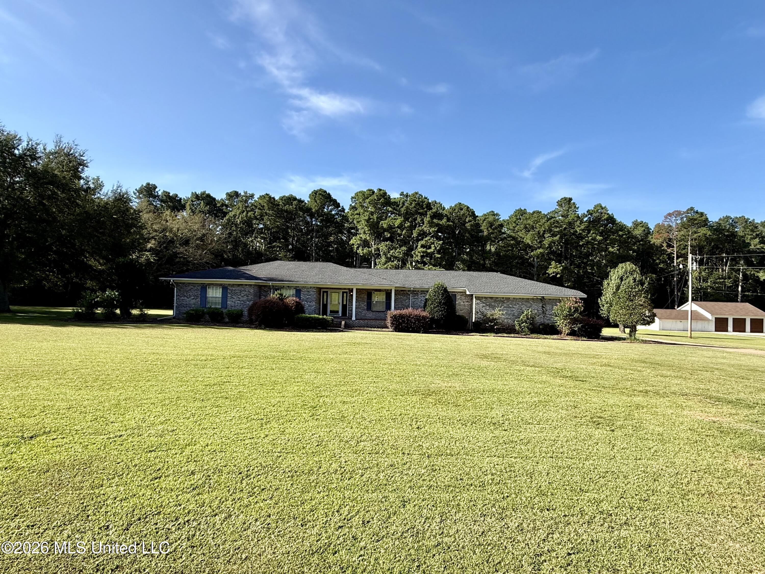 297 Old Magee Road Property Photo 1