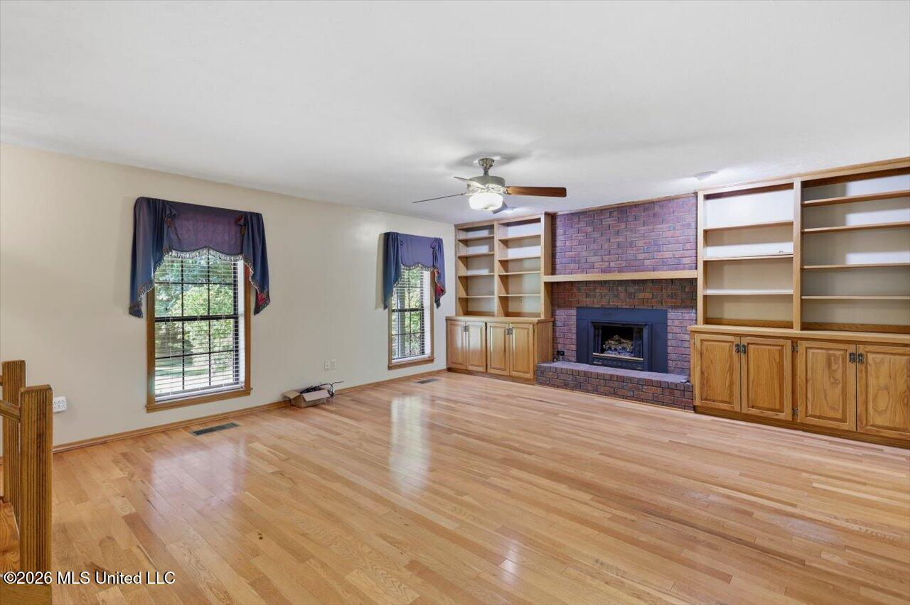 2053 Warrenton Property Photo 9