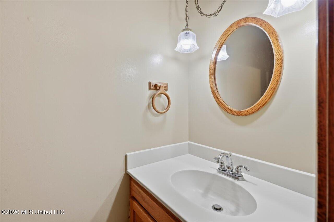 2053 Warrenton Property Photo 11