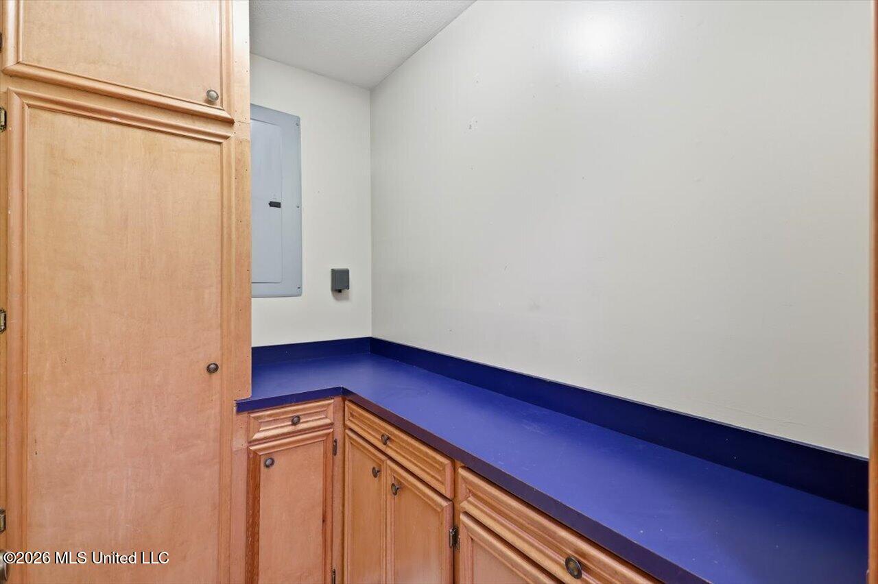 2053 Warrenton Property Photo 19