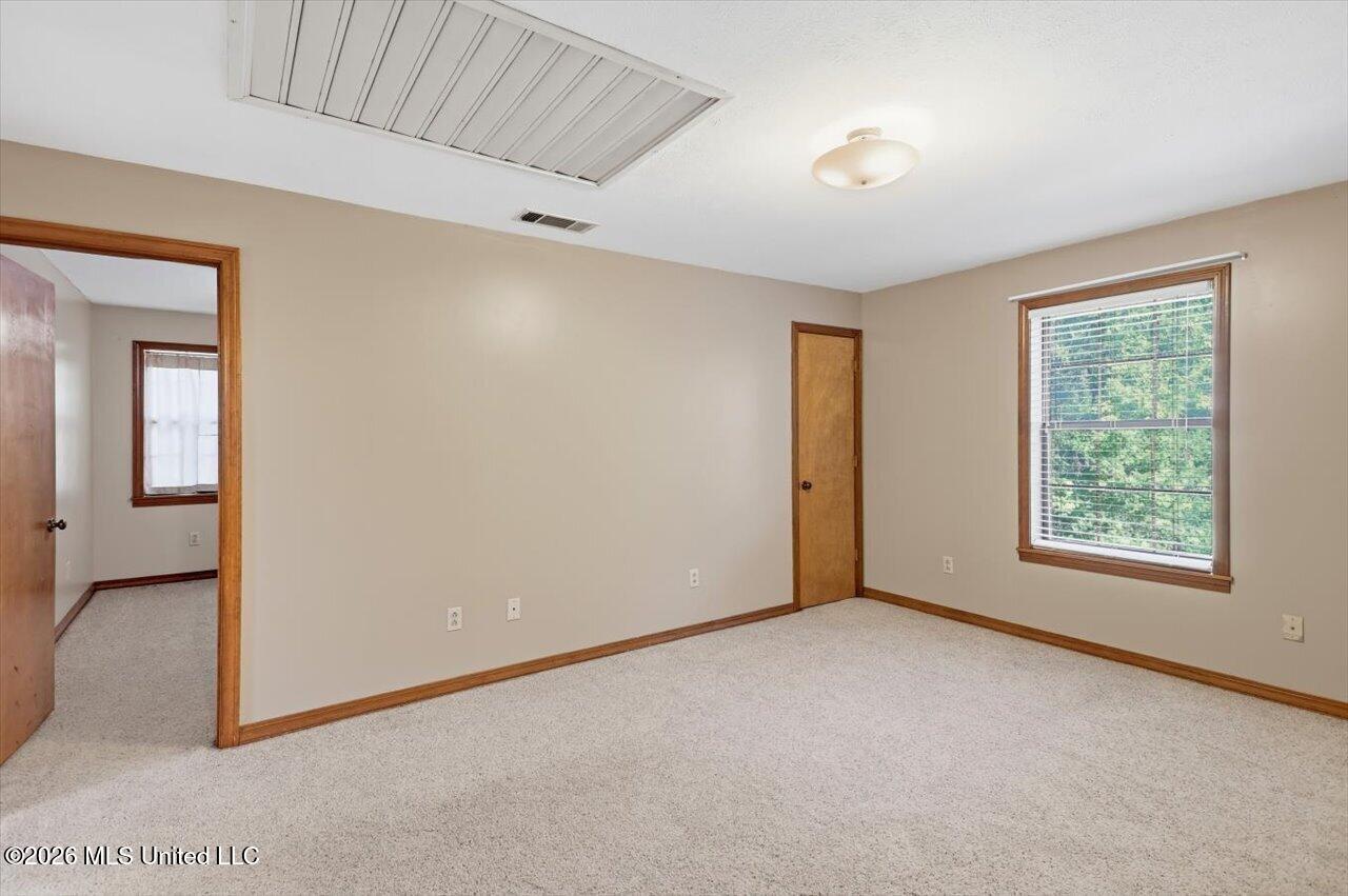 2053 Warrenton Property Photo 27