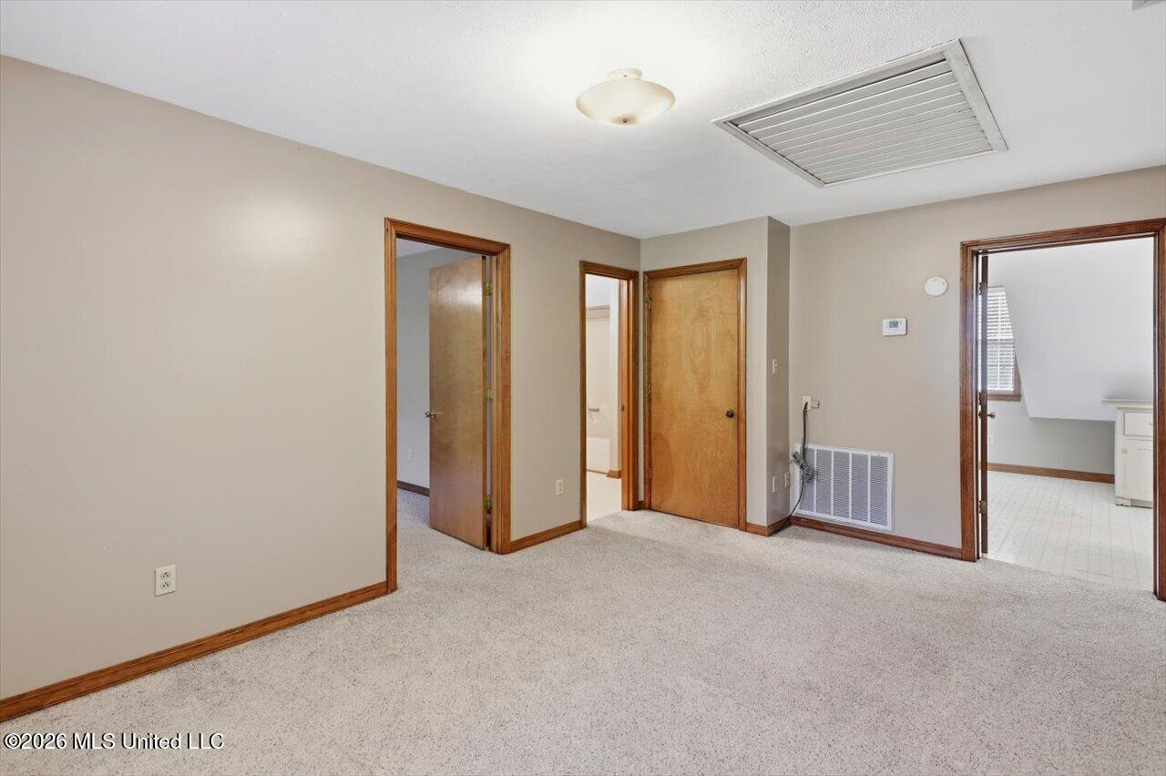 2053 Warrenton Property Photo 28