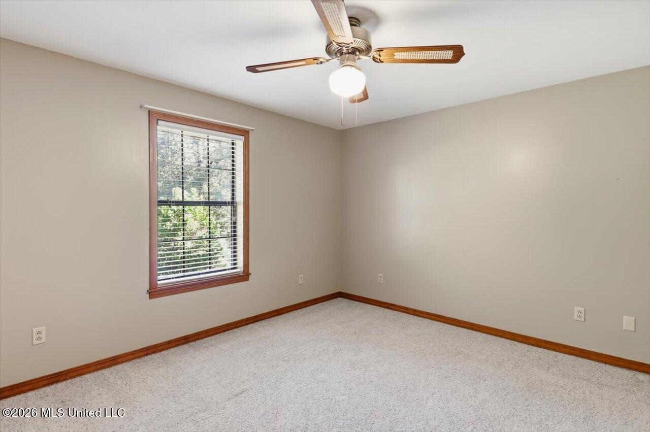 2053 Warrenton Property Photo 31