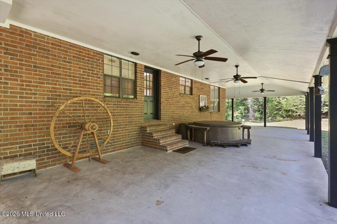 2053 Warrenton Property Photo 35