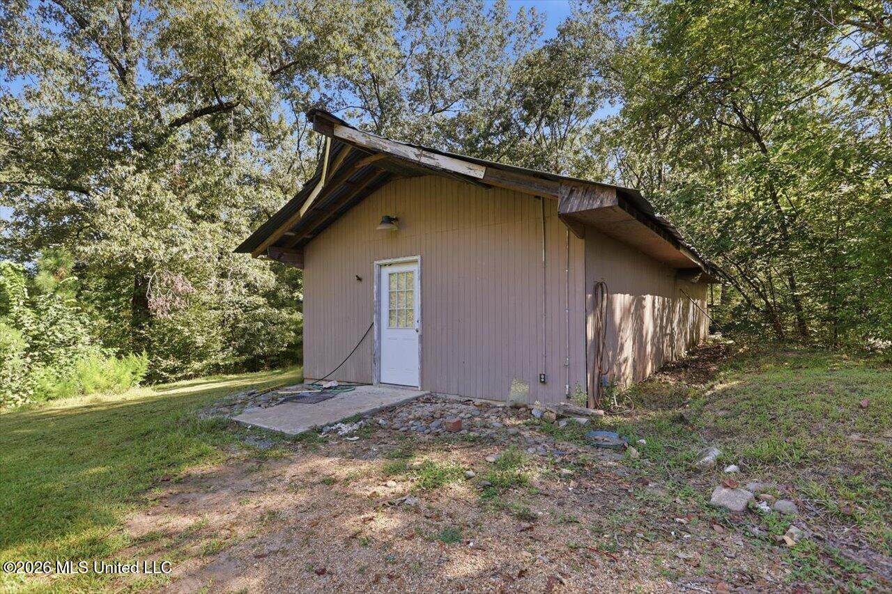 2053 Warrenton Property Photo 40