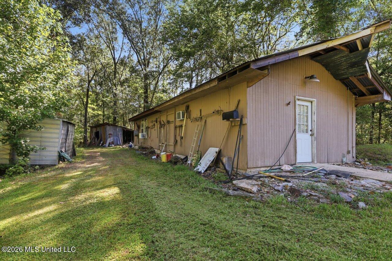 2053 Warrenton Property Photo 41