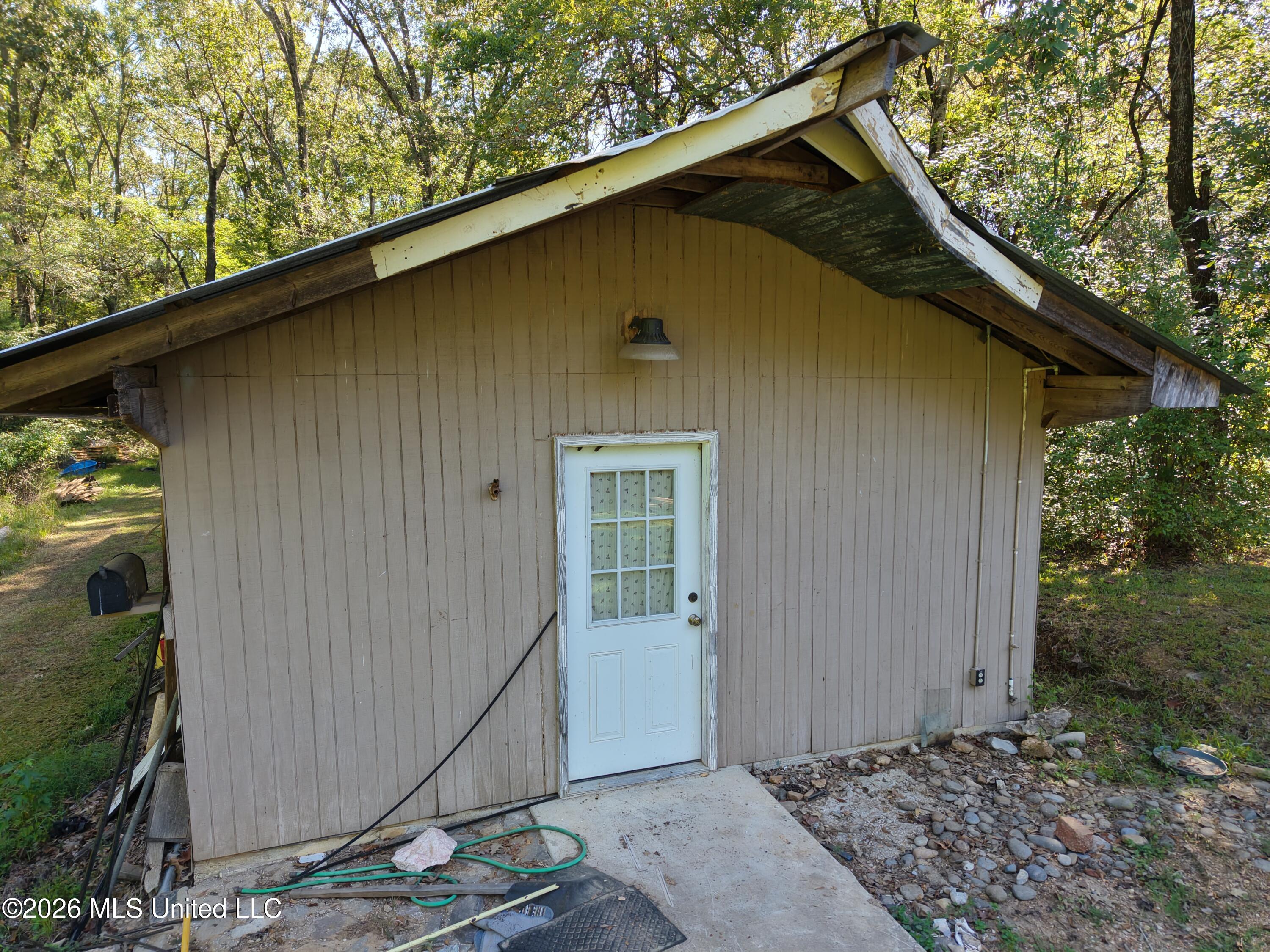 2053 Warrenton Property Photo 43