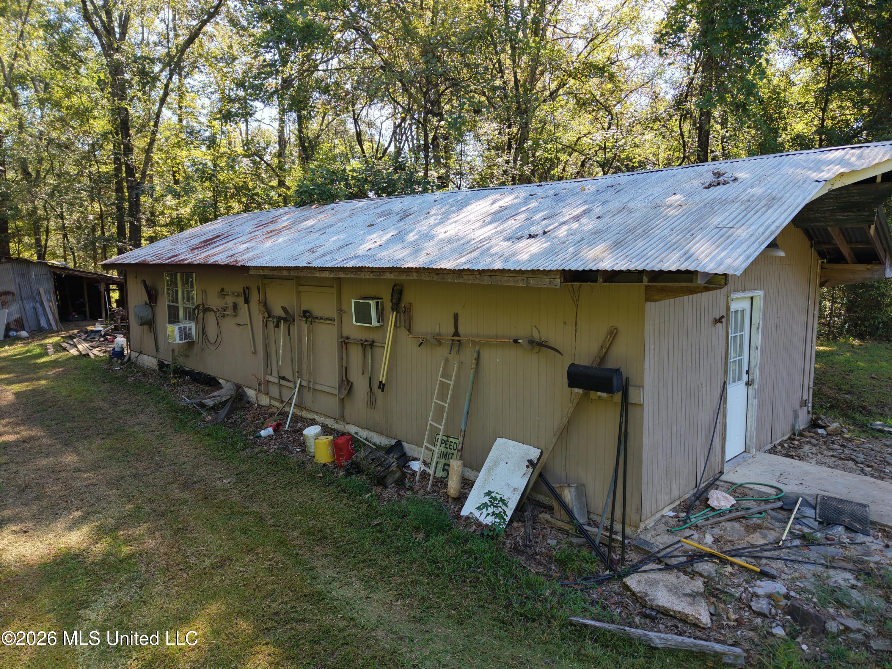 2053 Warrenton Property Photo 45