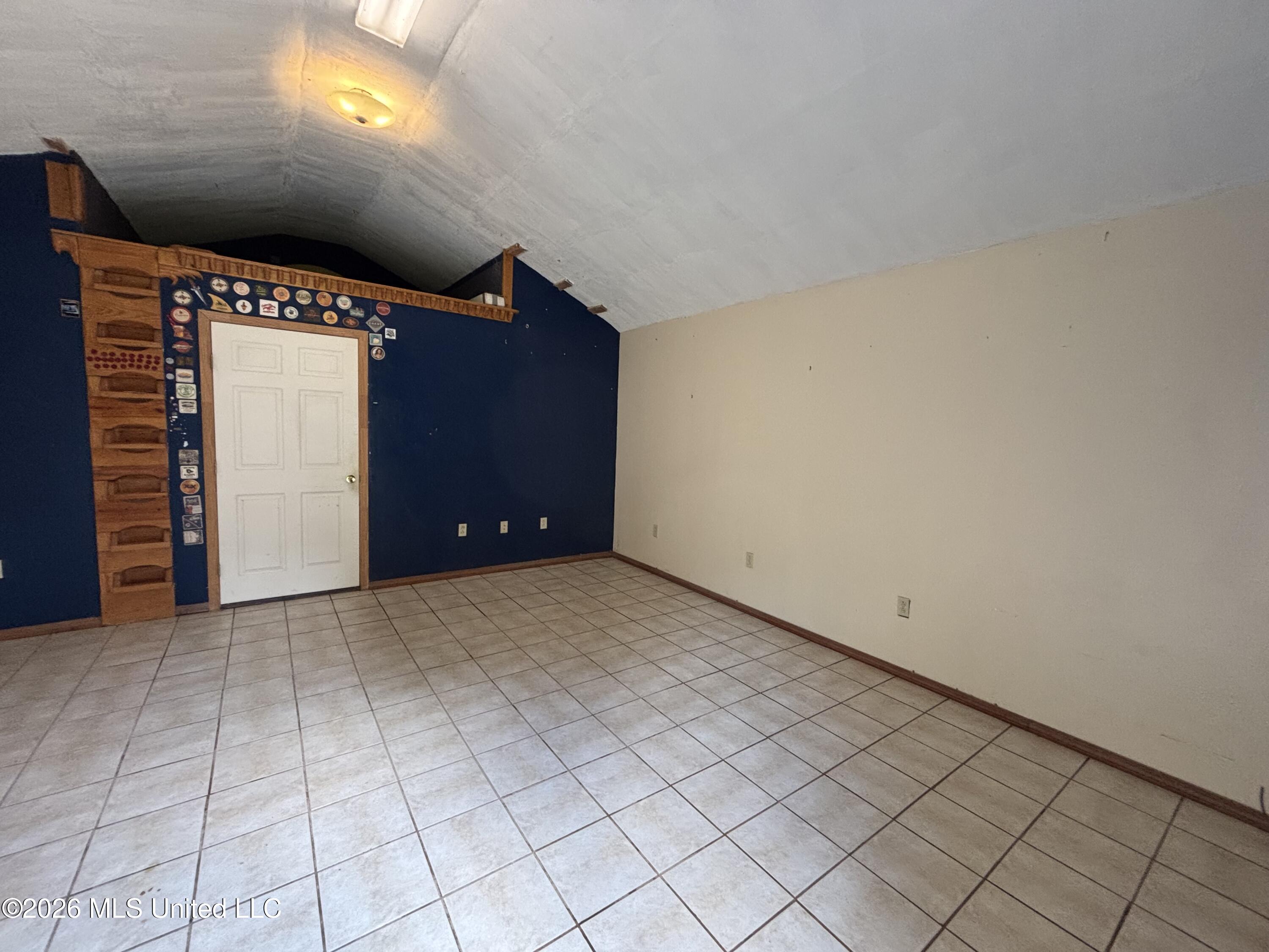 2053 Warrenton Property Photo 47