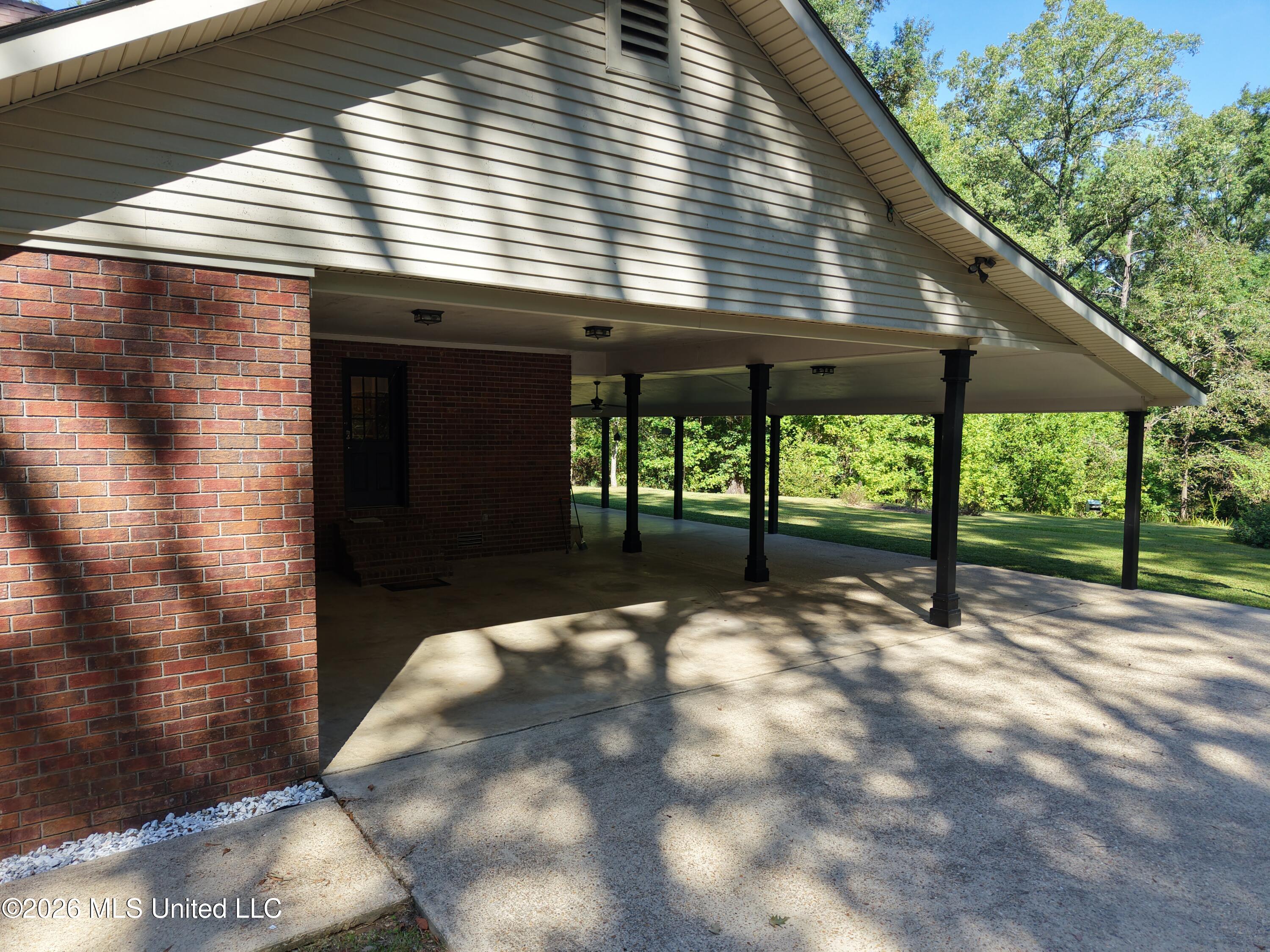 2053 Warrenton Property Photo 66