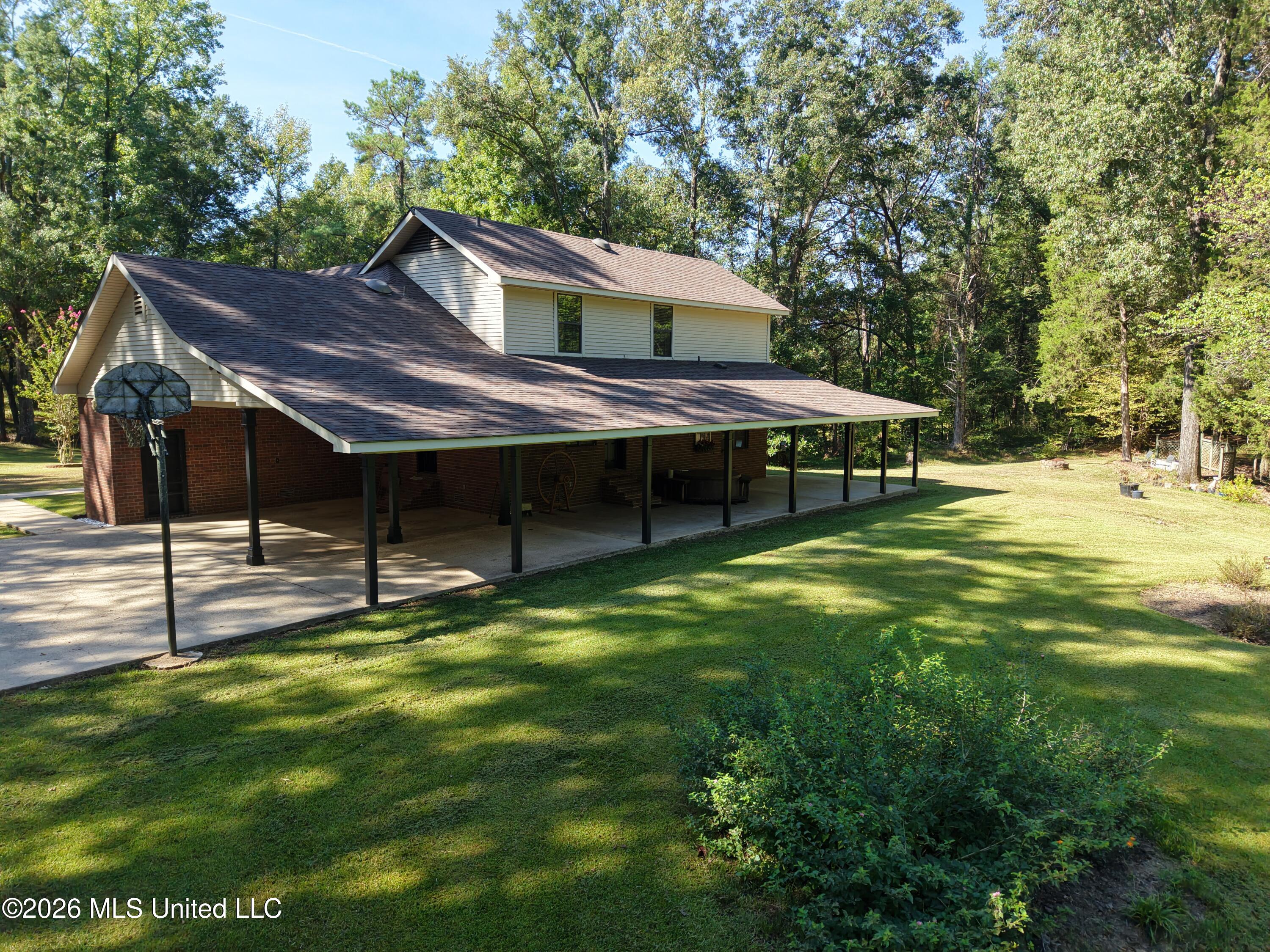 2053 Warrenton Property Photo 68