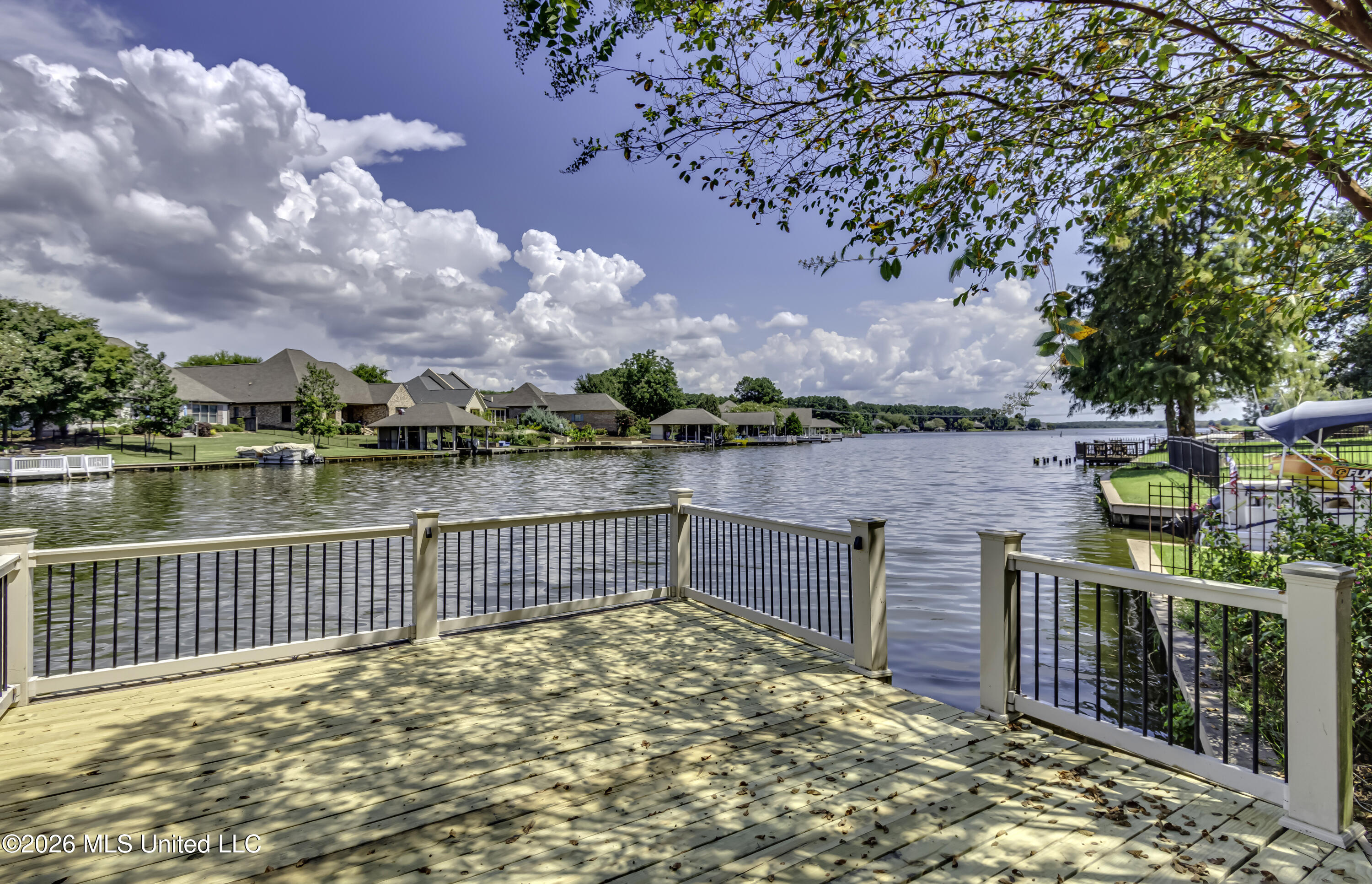 114 Northshore Way Property Photo 3