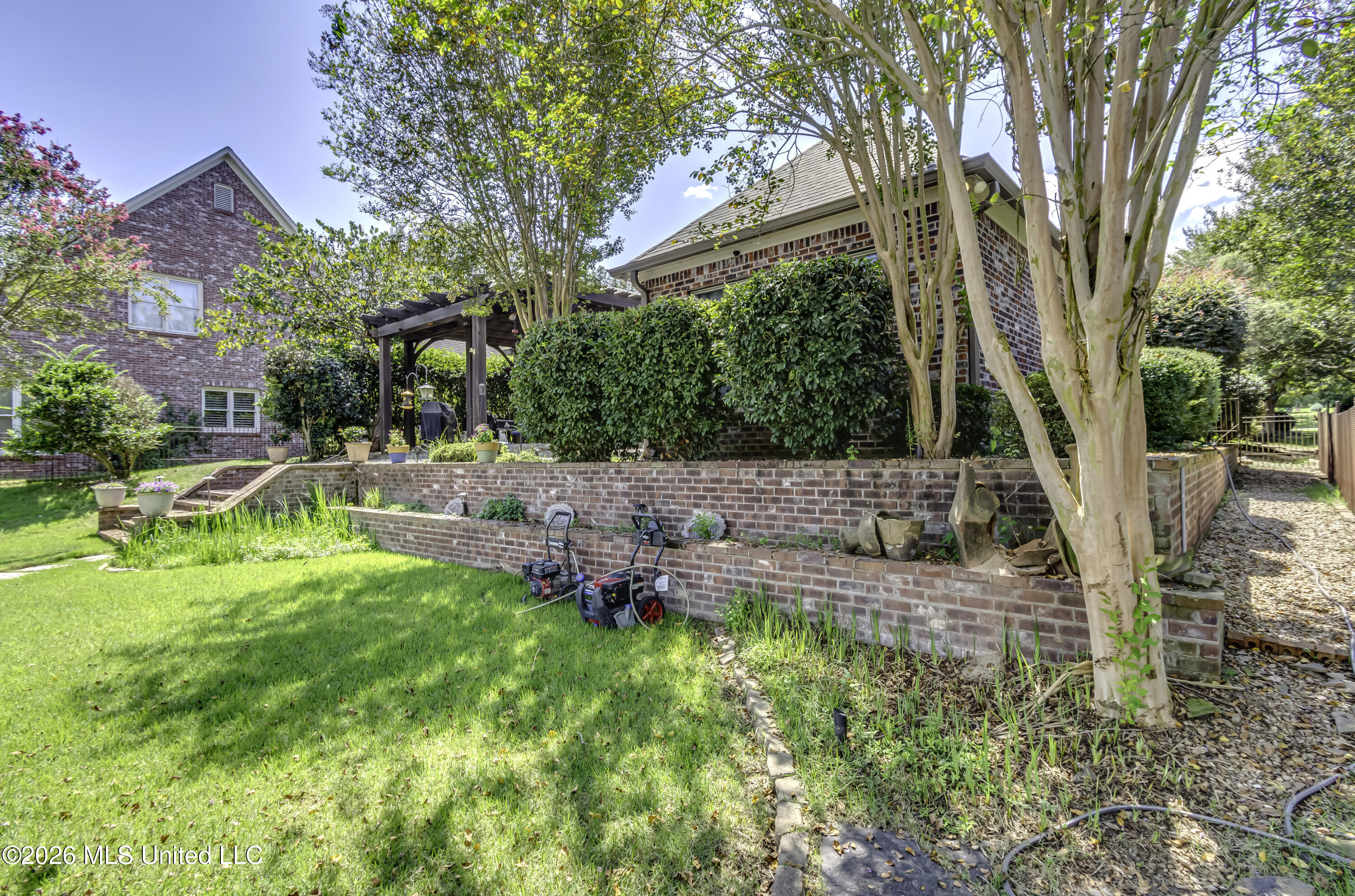 114 Northshore Way Property Photo 8