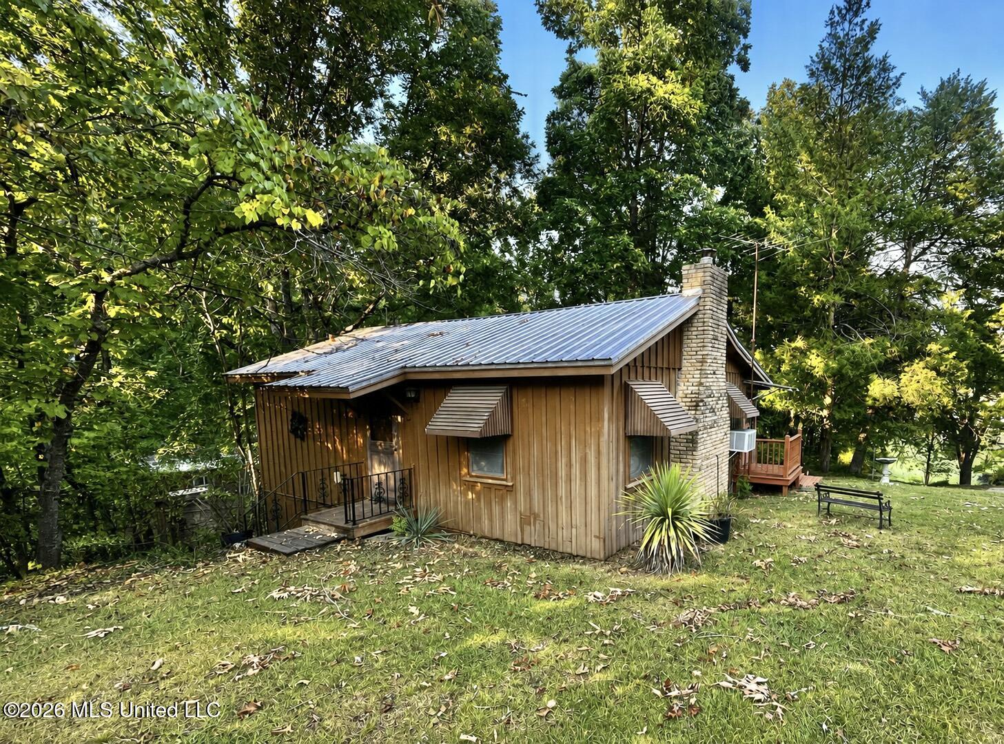330 Lakeshore Drive Property Photo 1