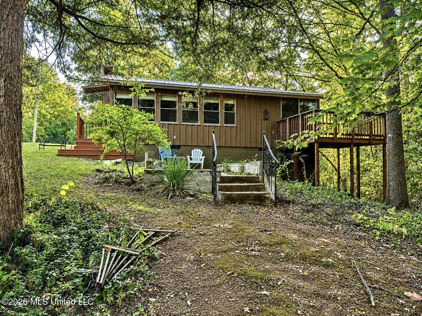 330 Lake Shore Drive Property Photo 5