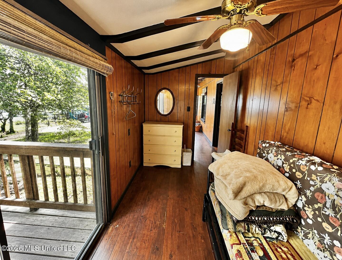 330 Lake Shore Drive Property Photo 13