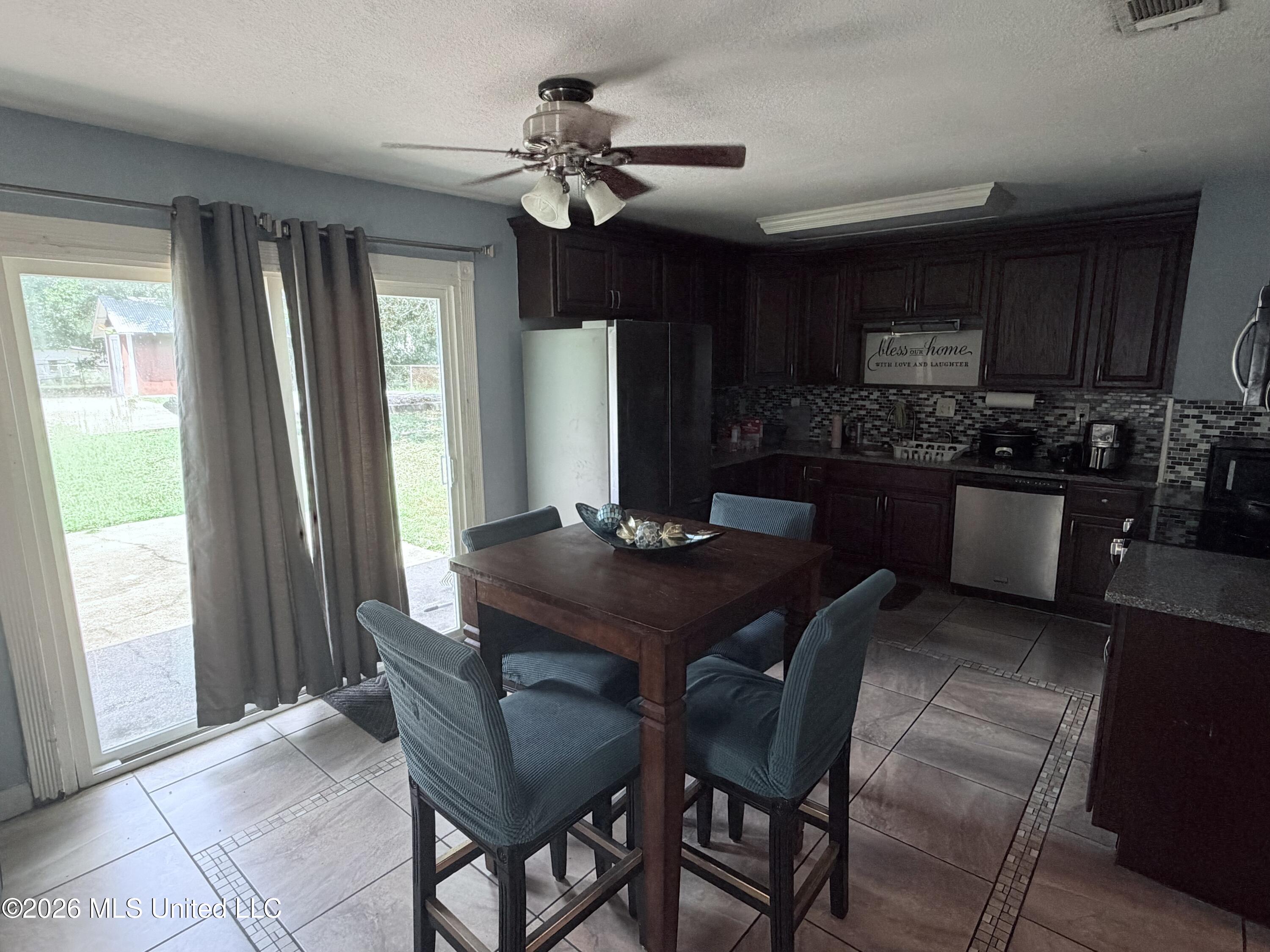 2184 Alice Drive Property Photo 7