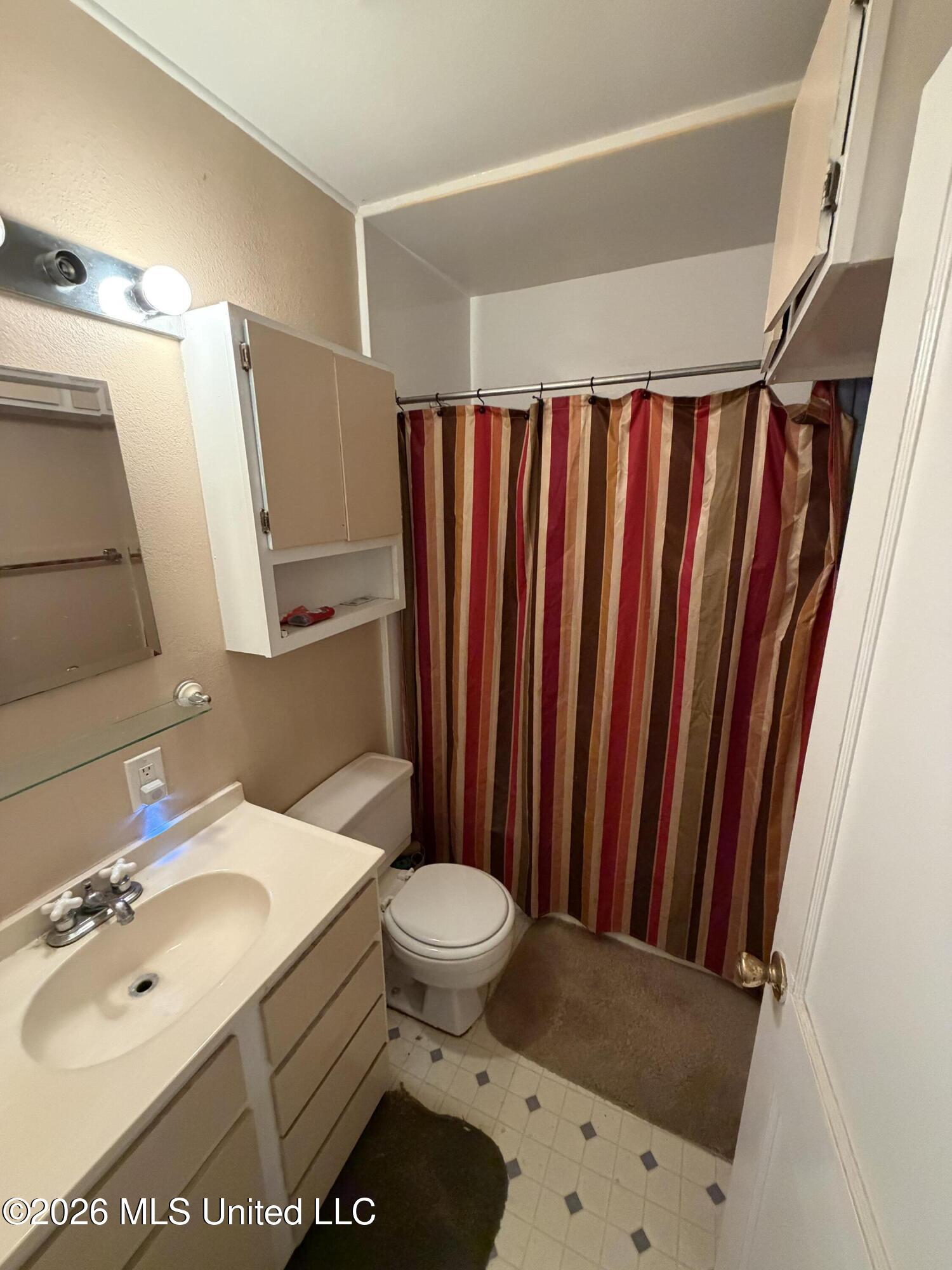 1656 Hollywood Boulevard Property Photo 15