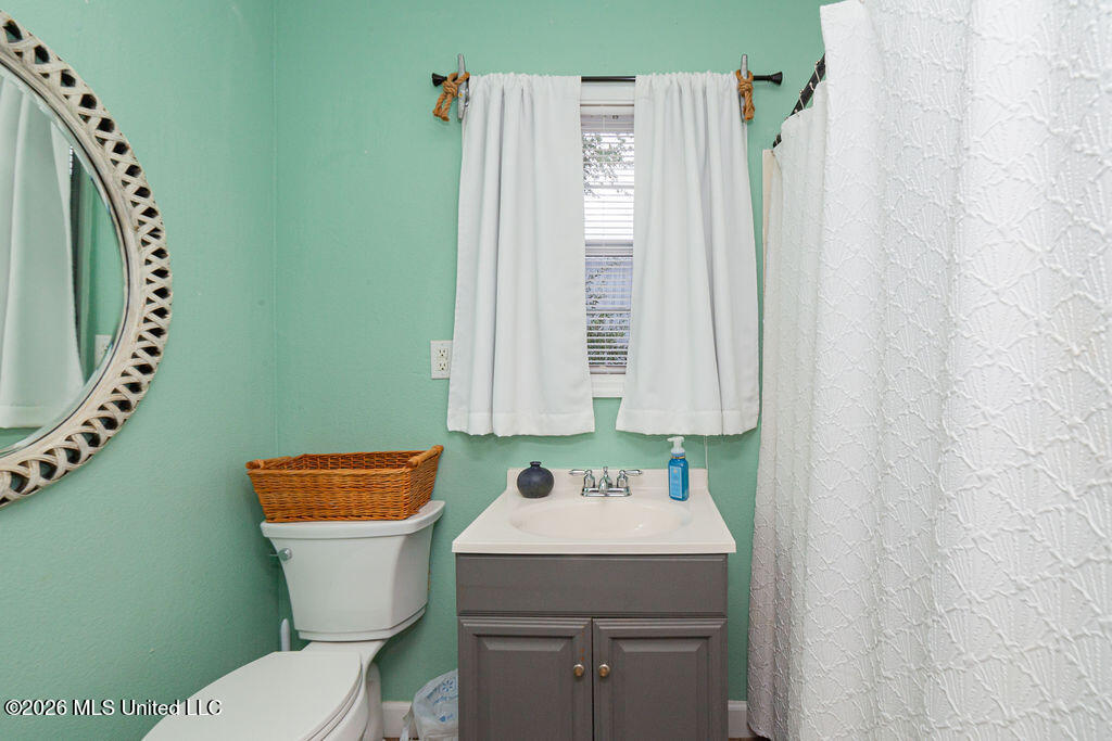 6085 Apache Drive Property Photo 7