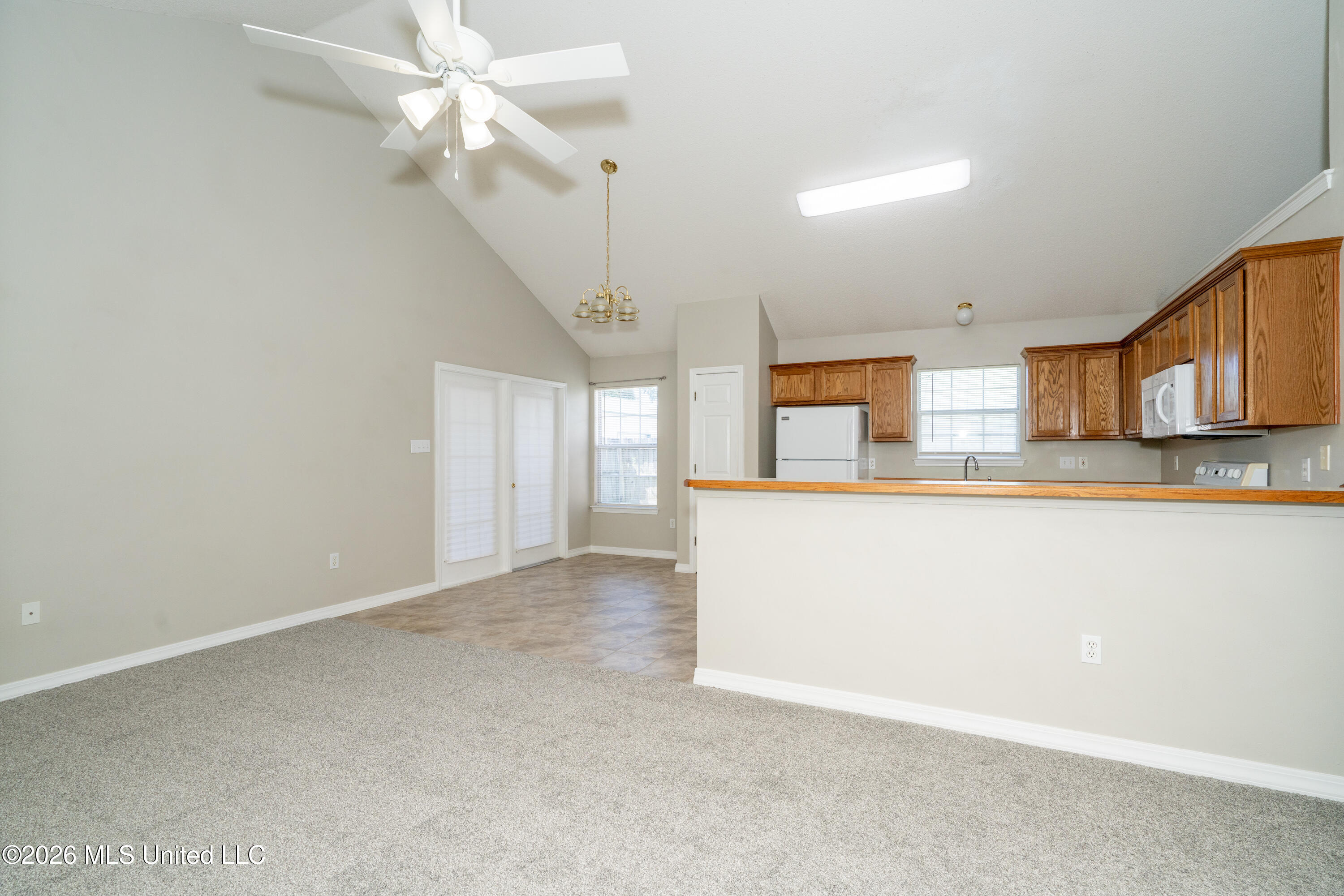 18035 Allen Road Property Photo 4
