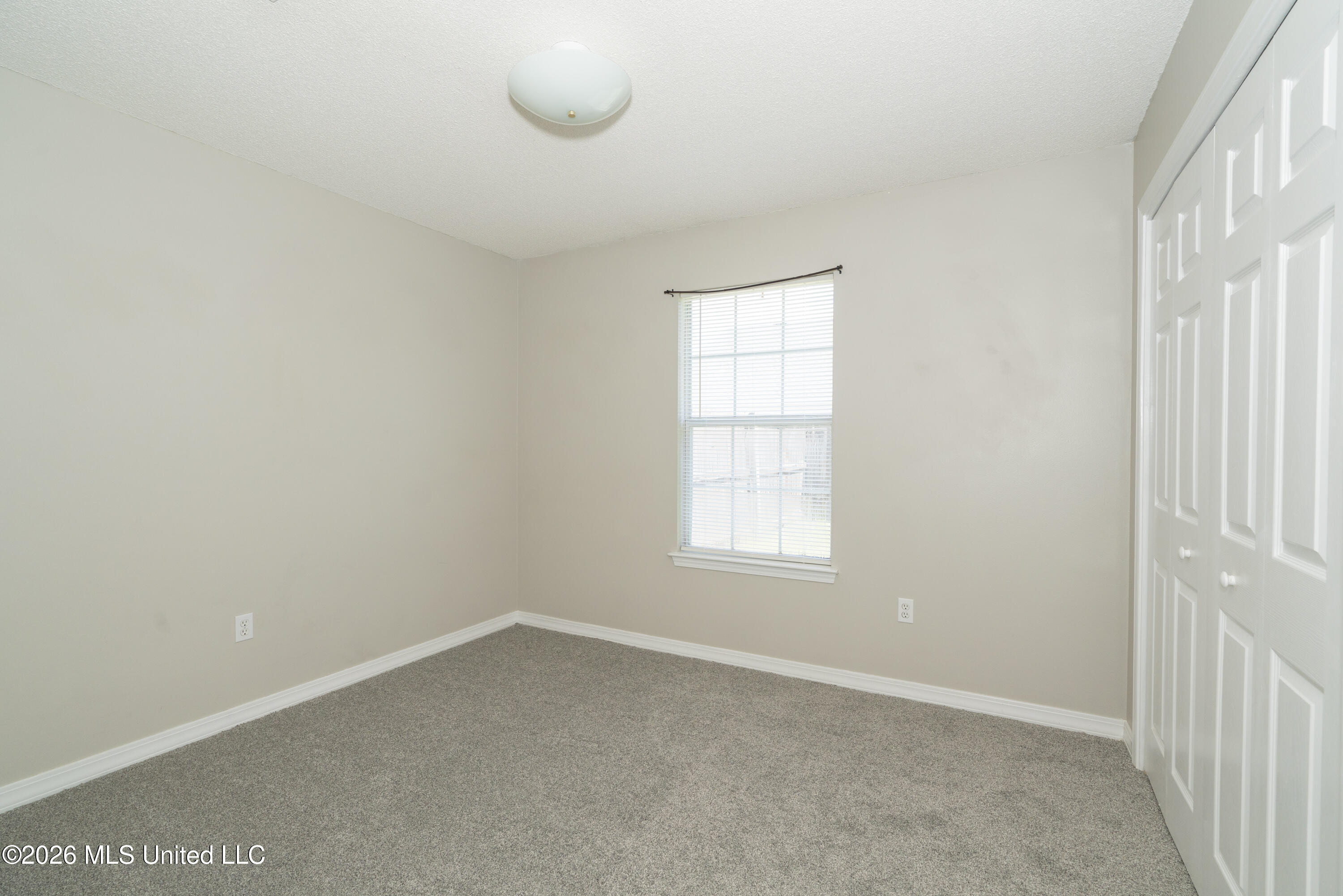 18035 Allen Road Property Photo 8