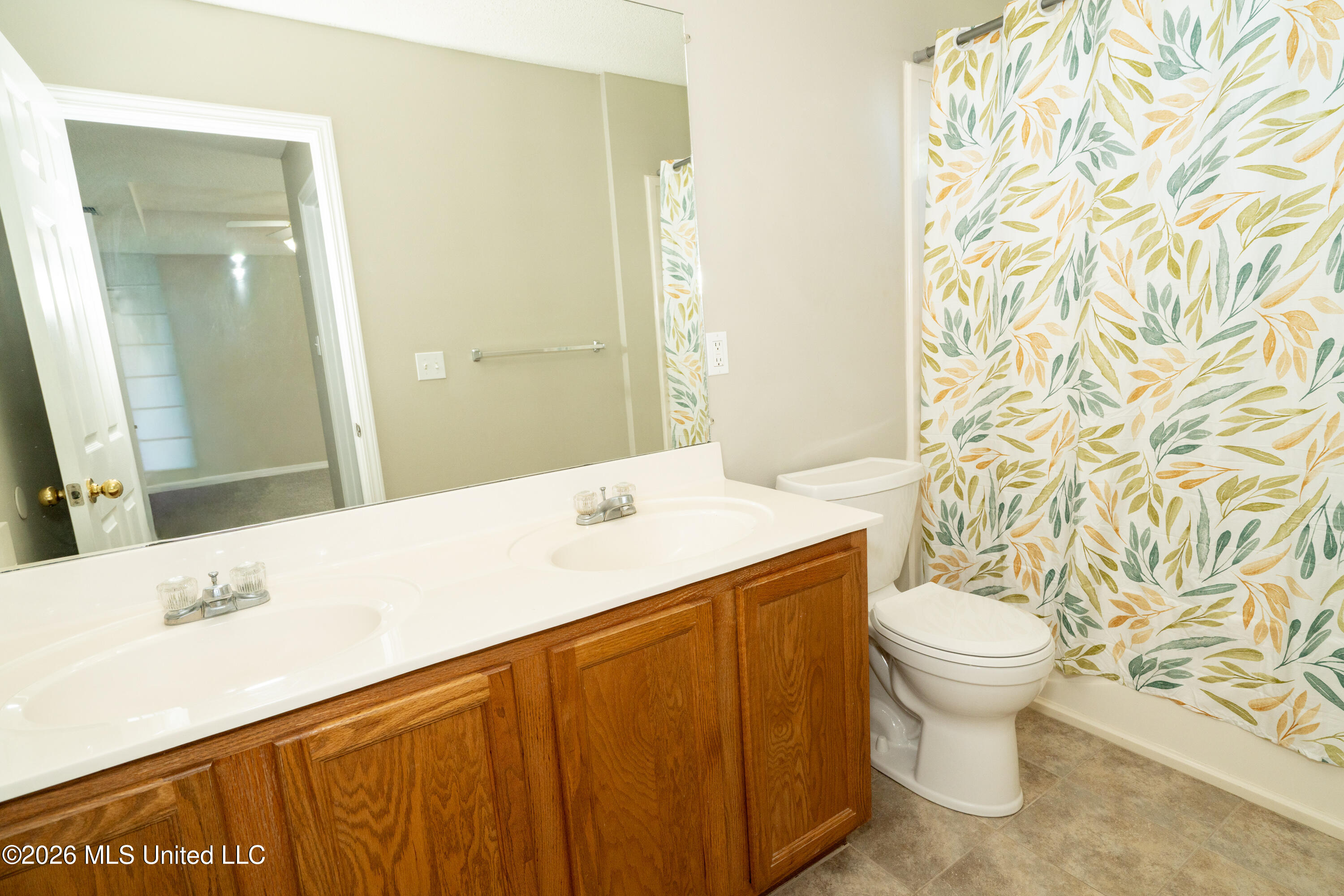 18035 Allen Road Property Photo 16