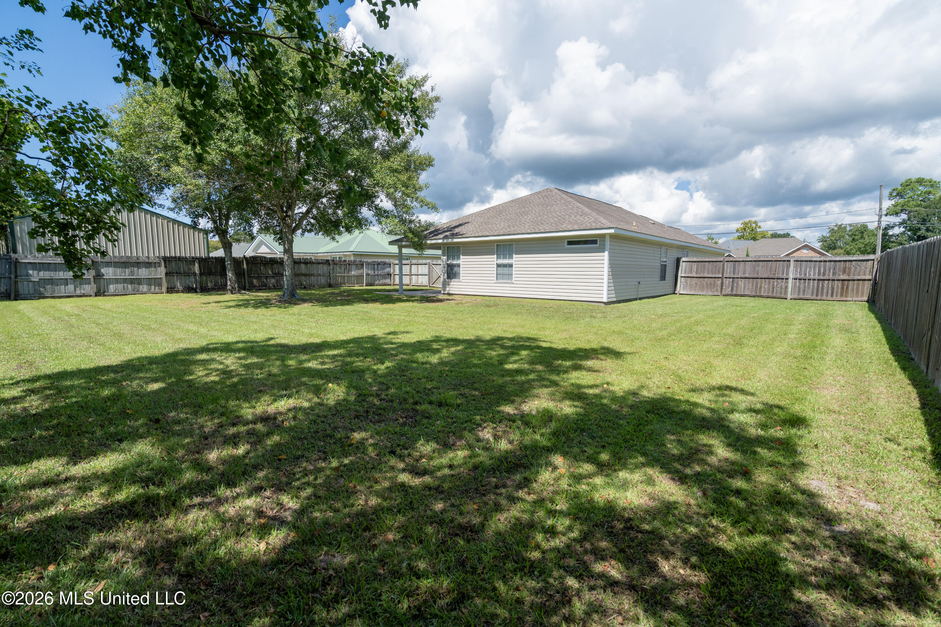 18035 Allen Road Property Photo 20