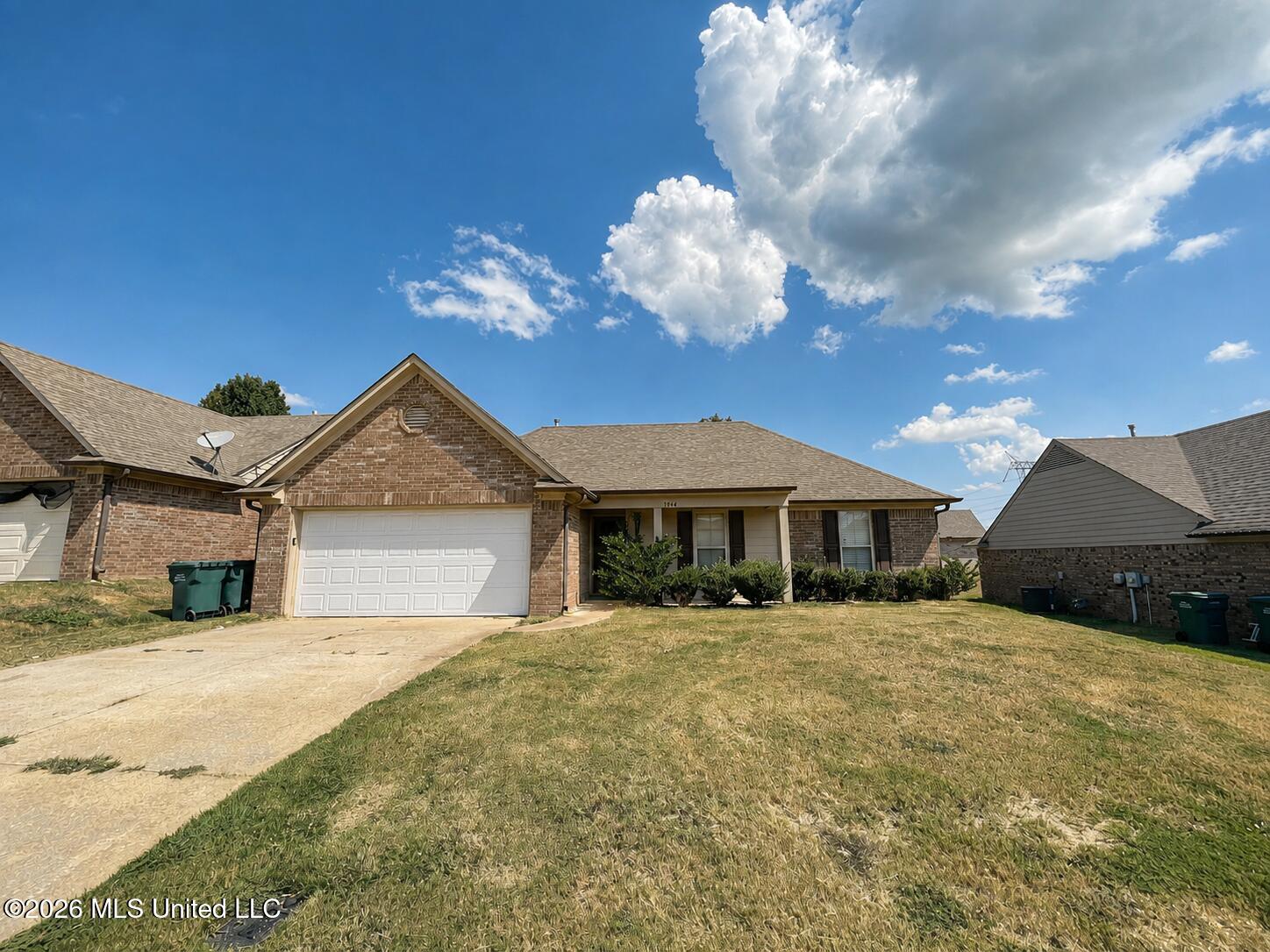 3944 Long Fence Drive Property Photo 1