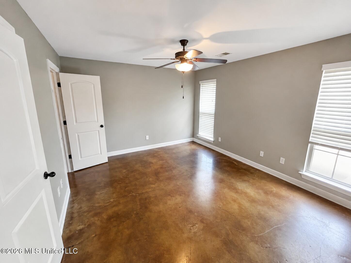 3944 Long Fence Drive Property Photo 4