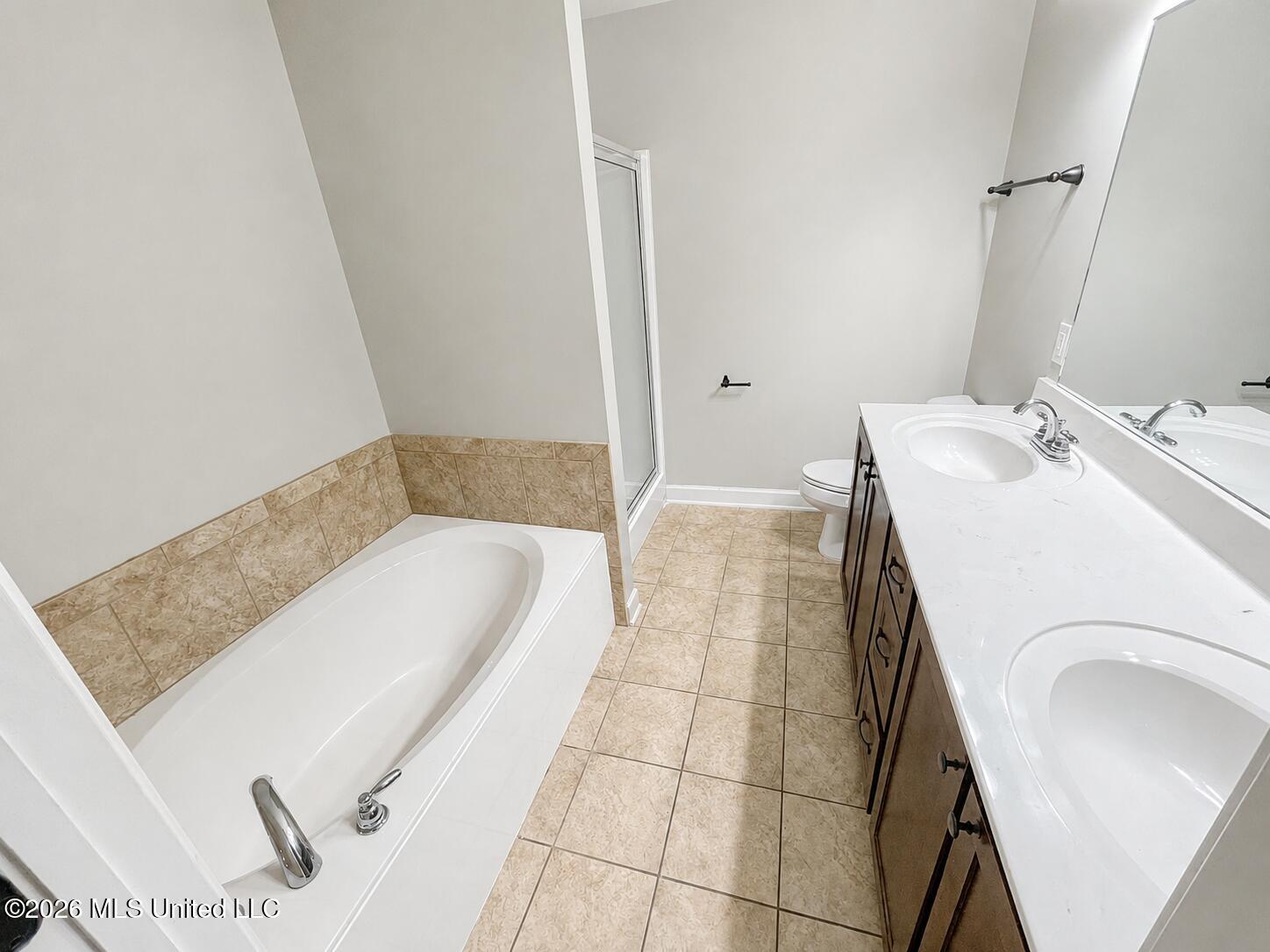3944 Long Fence Drive Property Photo 5