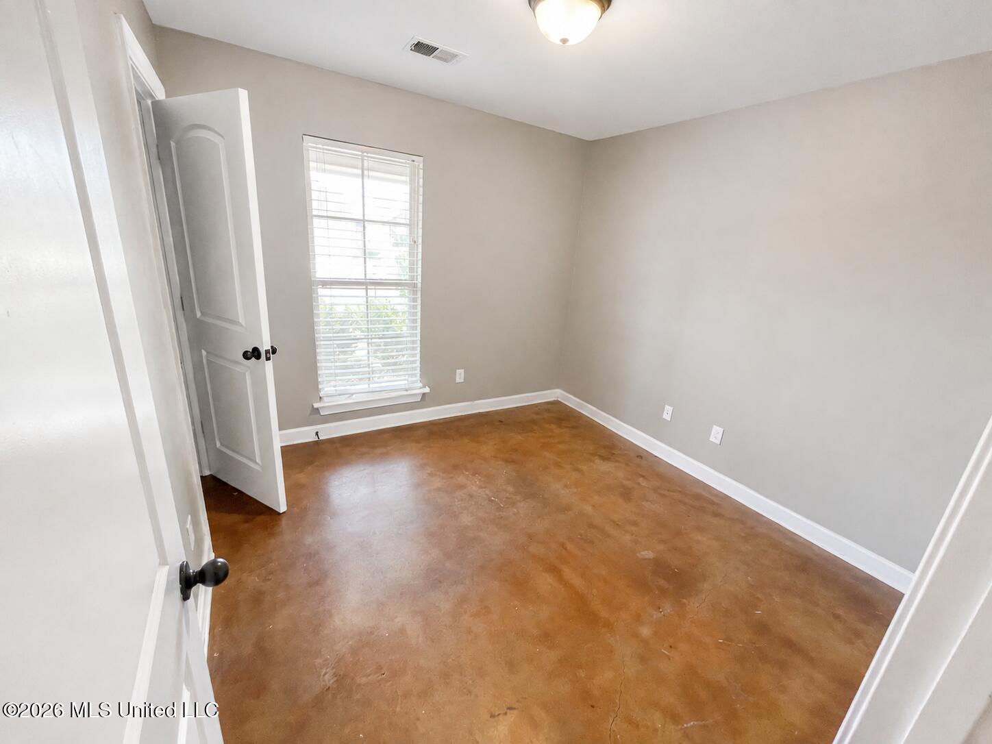 3944 Long Fence Drive Property Photo 8