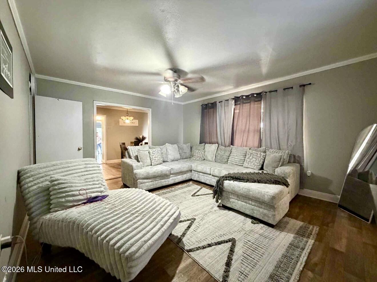 305 Albert Street Property Photo 6