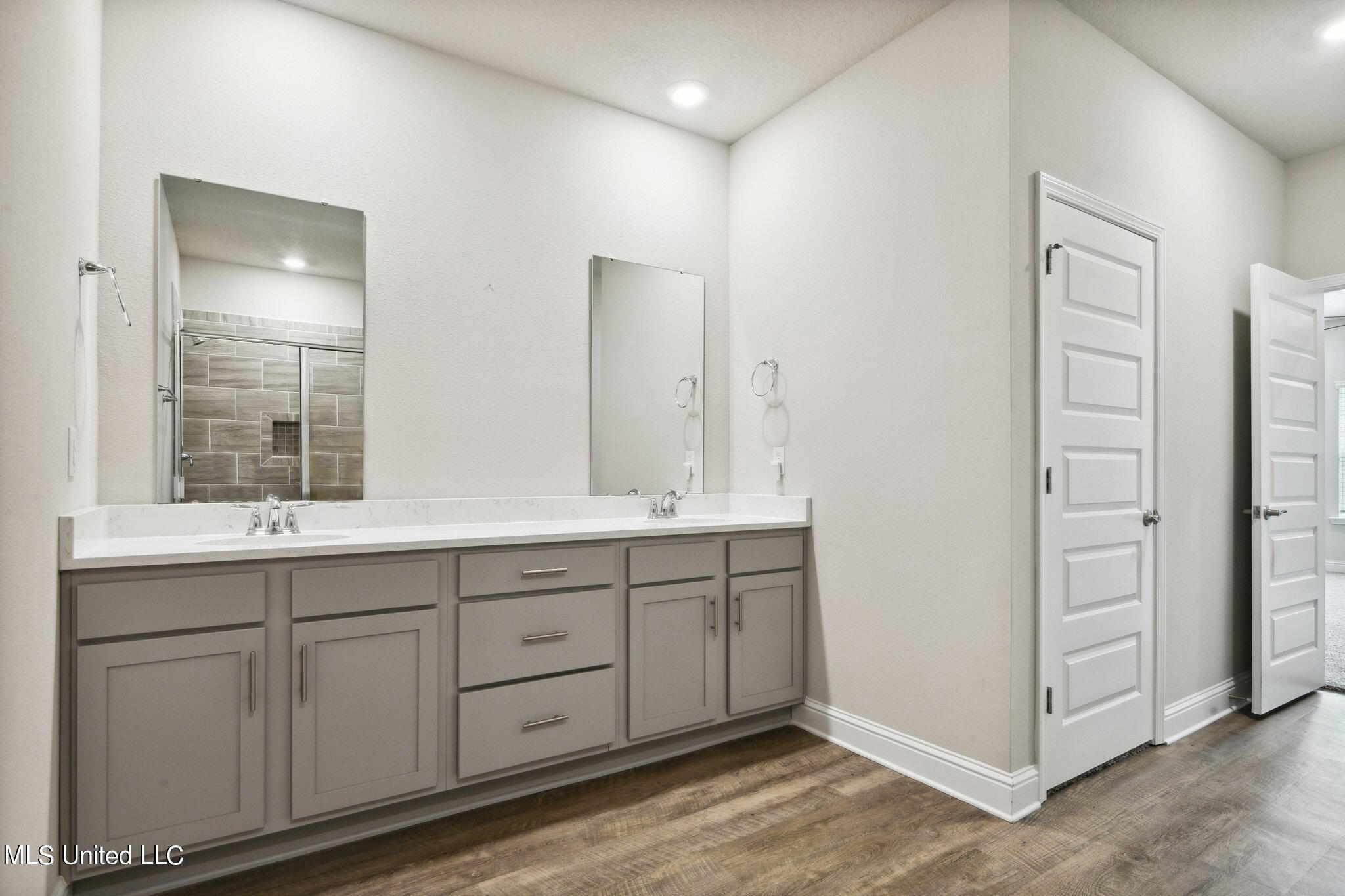 7733 Coral Lane Property Photo 16