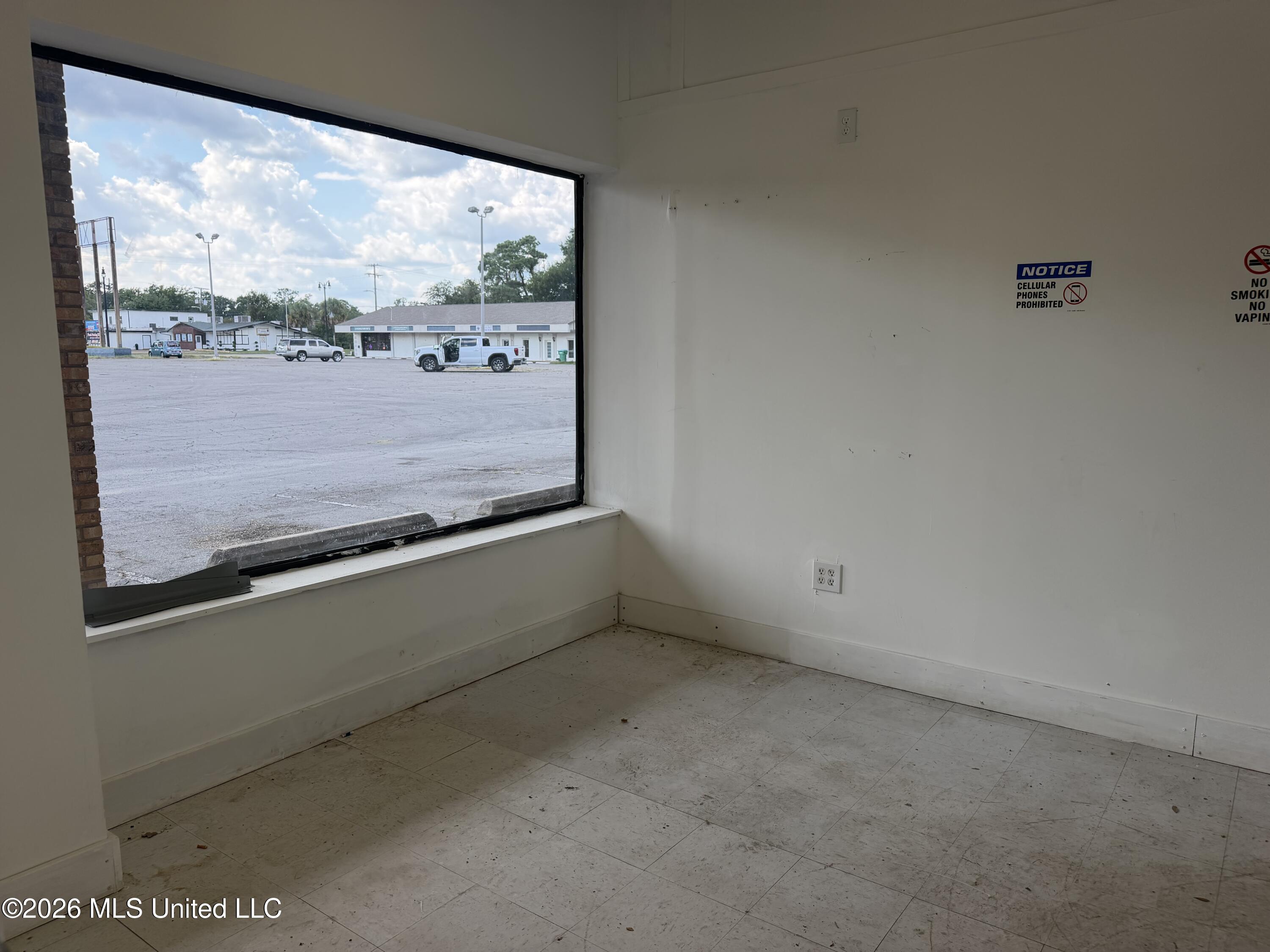 330 Courthouse Road Property Photo 5