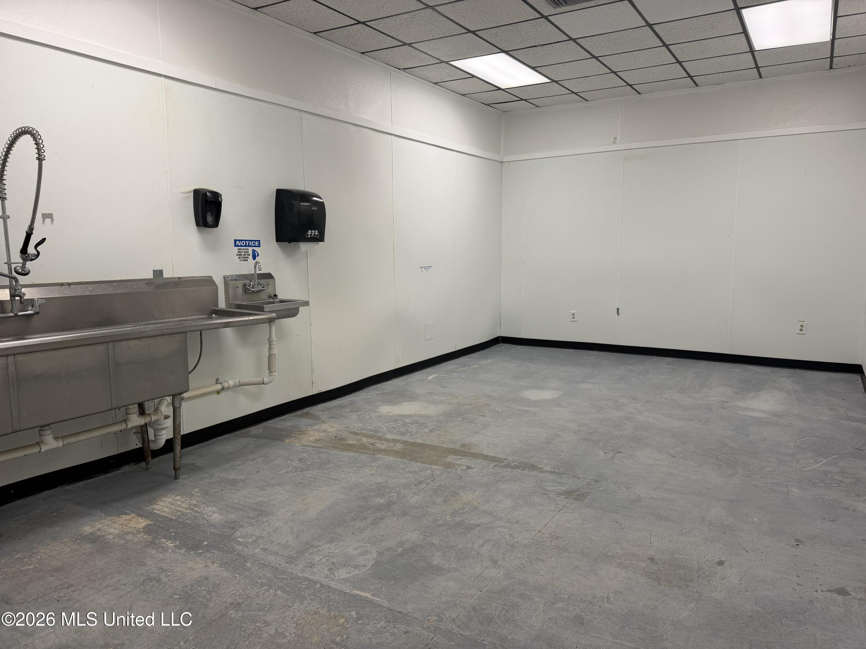330 Courthouse Road Property Photo 15