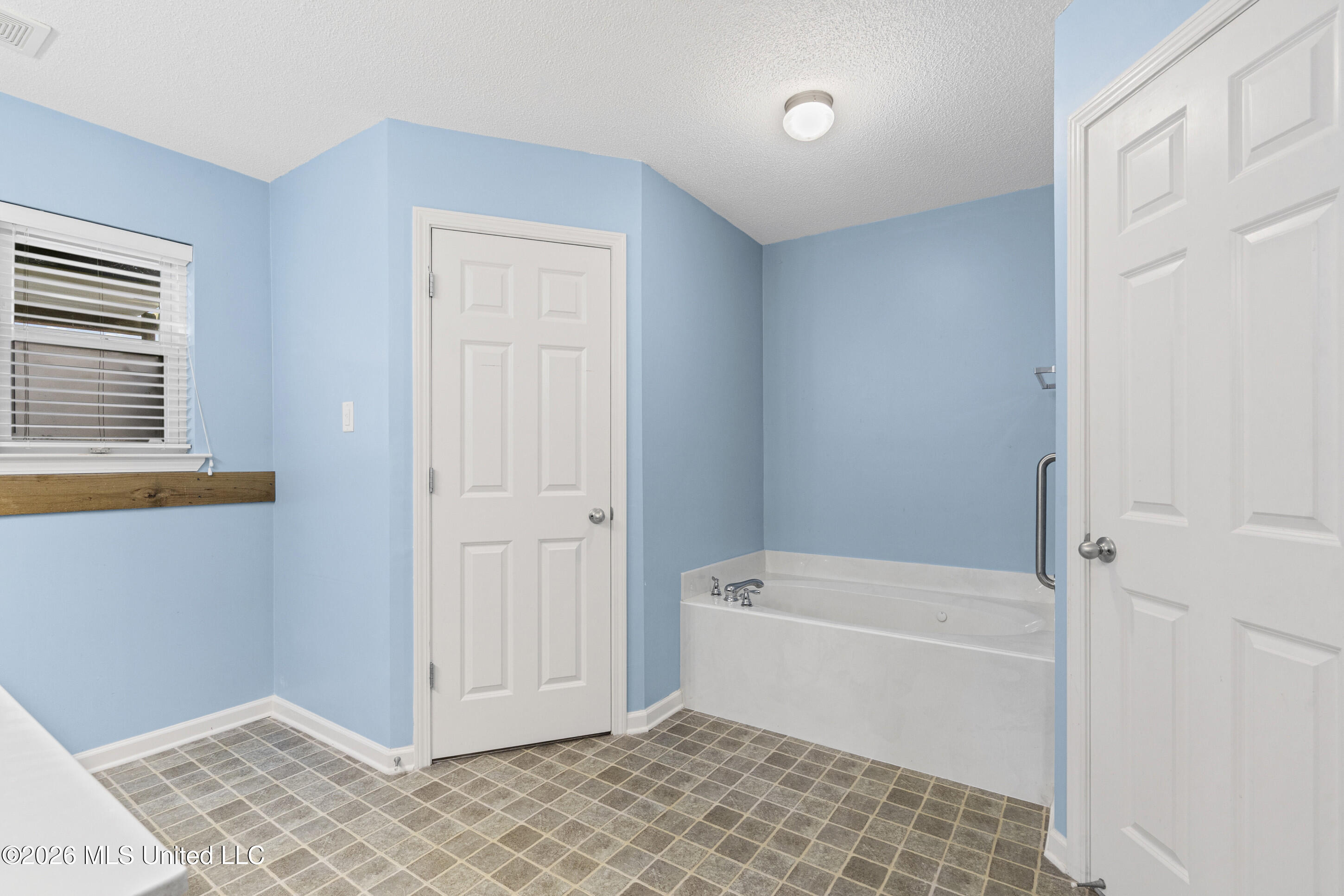 10481 Rhapsody Cove Property Photo 16