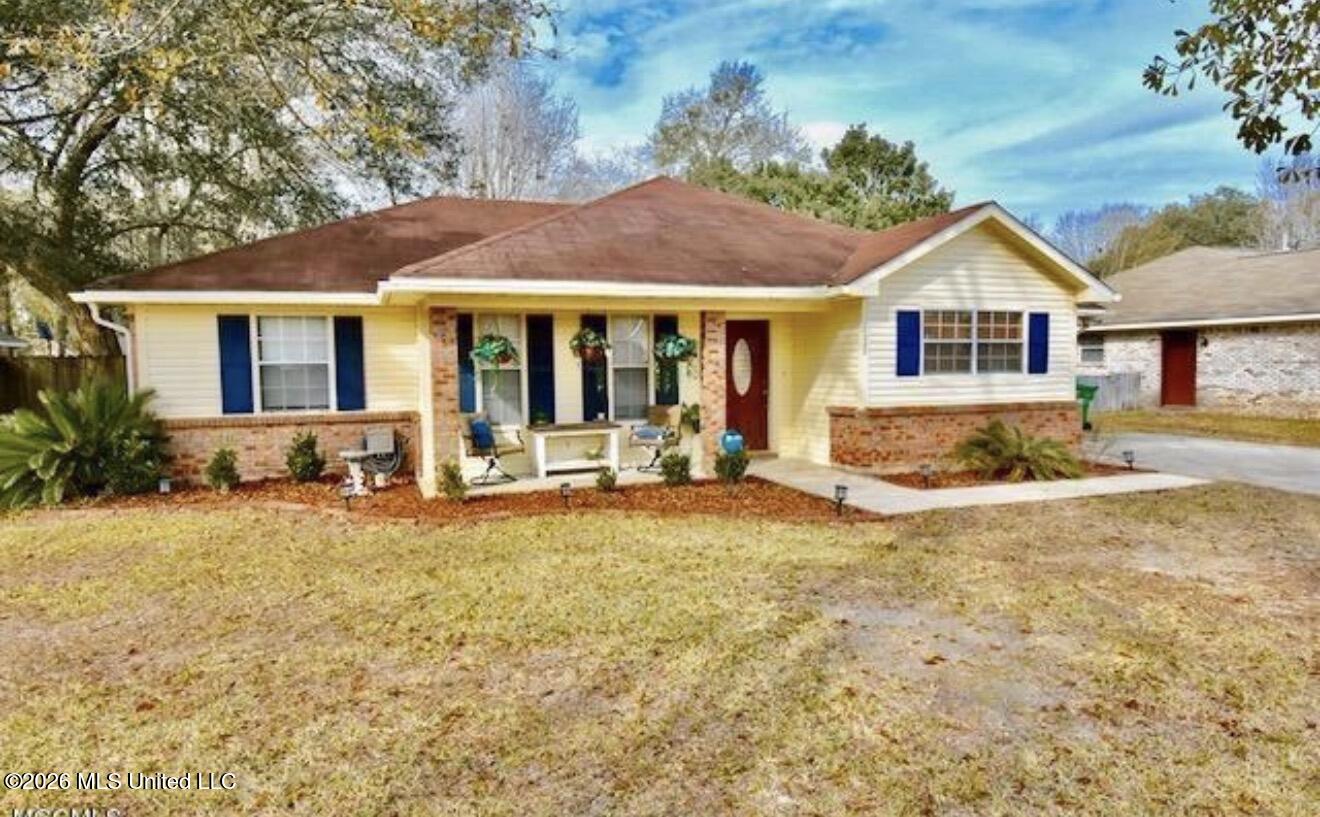 2625 Beachview Drive Property Photo 1