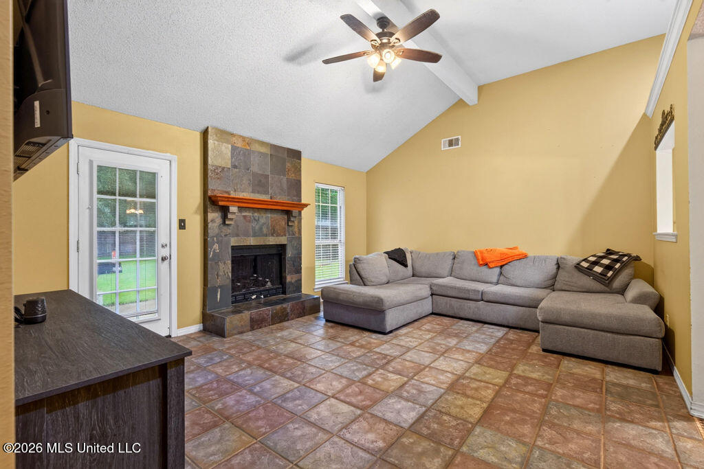 2625 Beachview Drive Property Photo 8