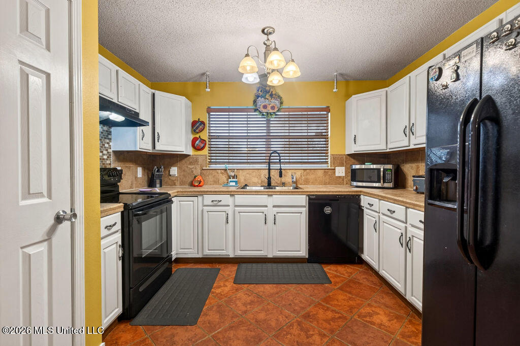 2625 Beachview Drive Property Photo 13