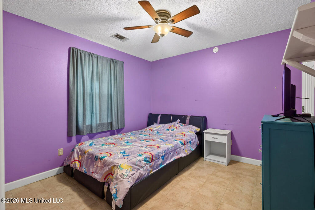 2625 Beachview Drive Property Photo 20