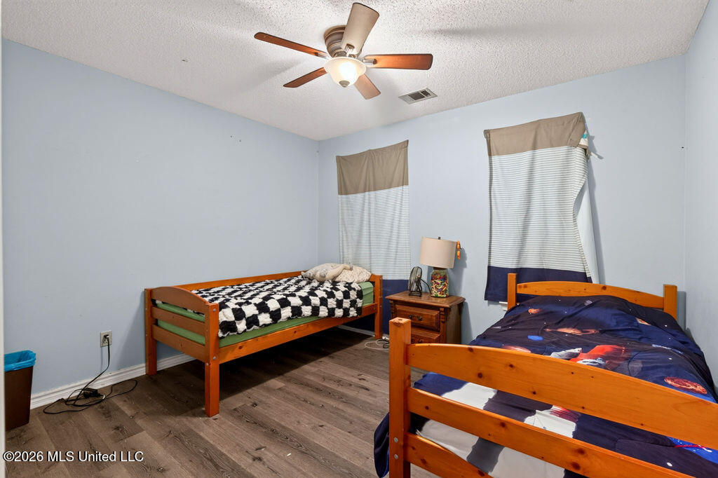 2625 Beachview Drive Property Photo 23