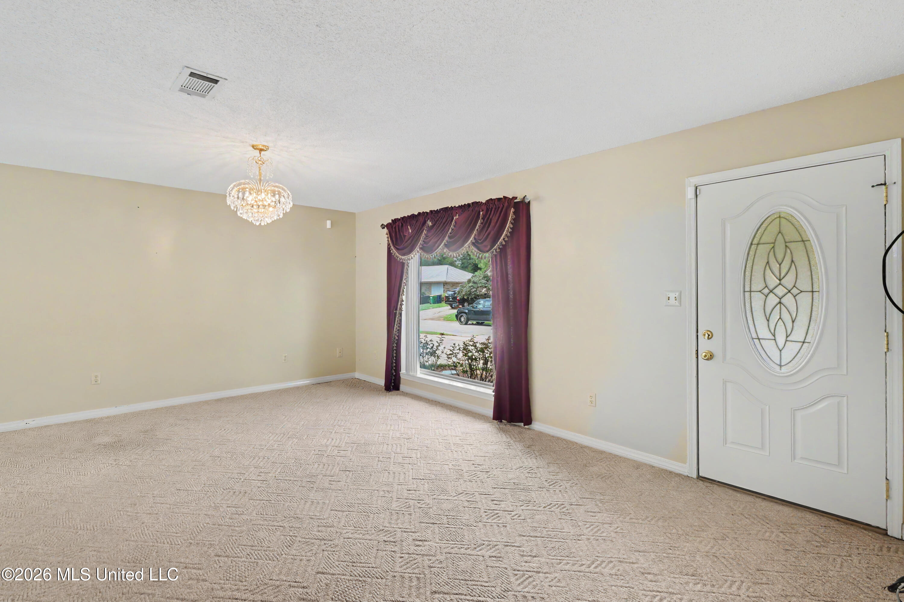 6604 Amherst Drive Property Photo 4
