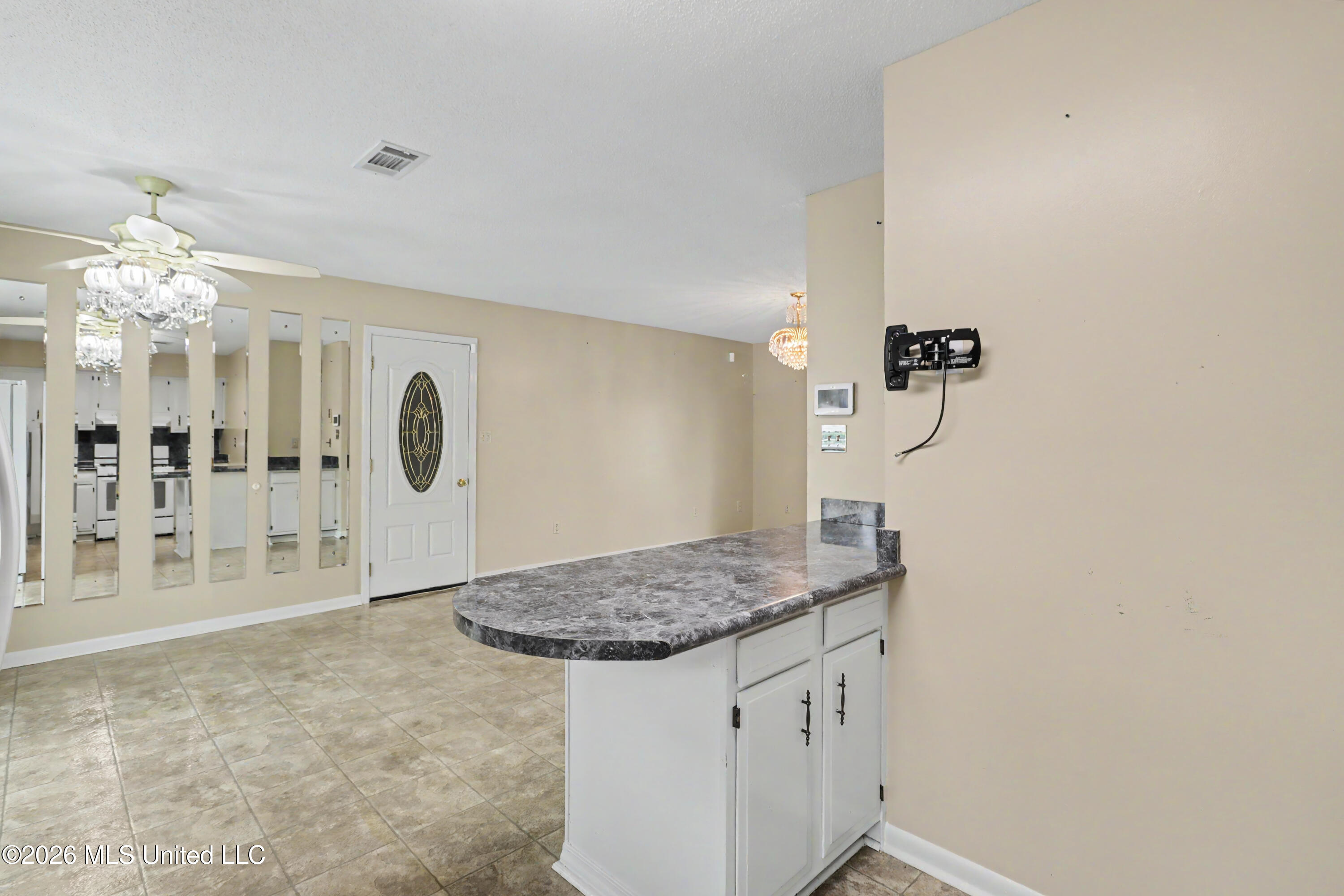 6604 Amherst Drive Property Photo 11